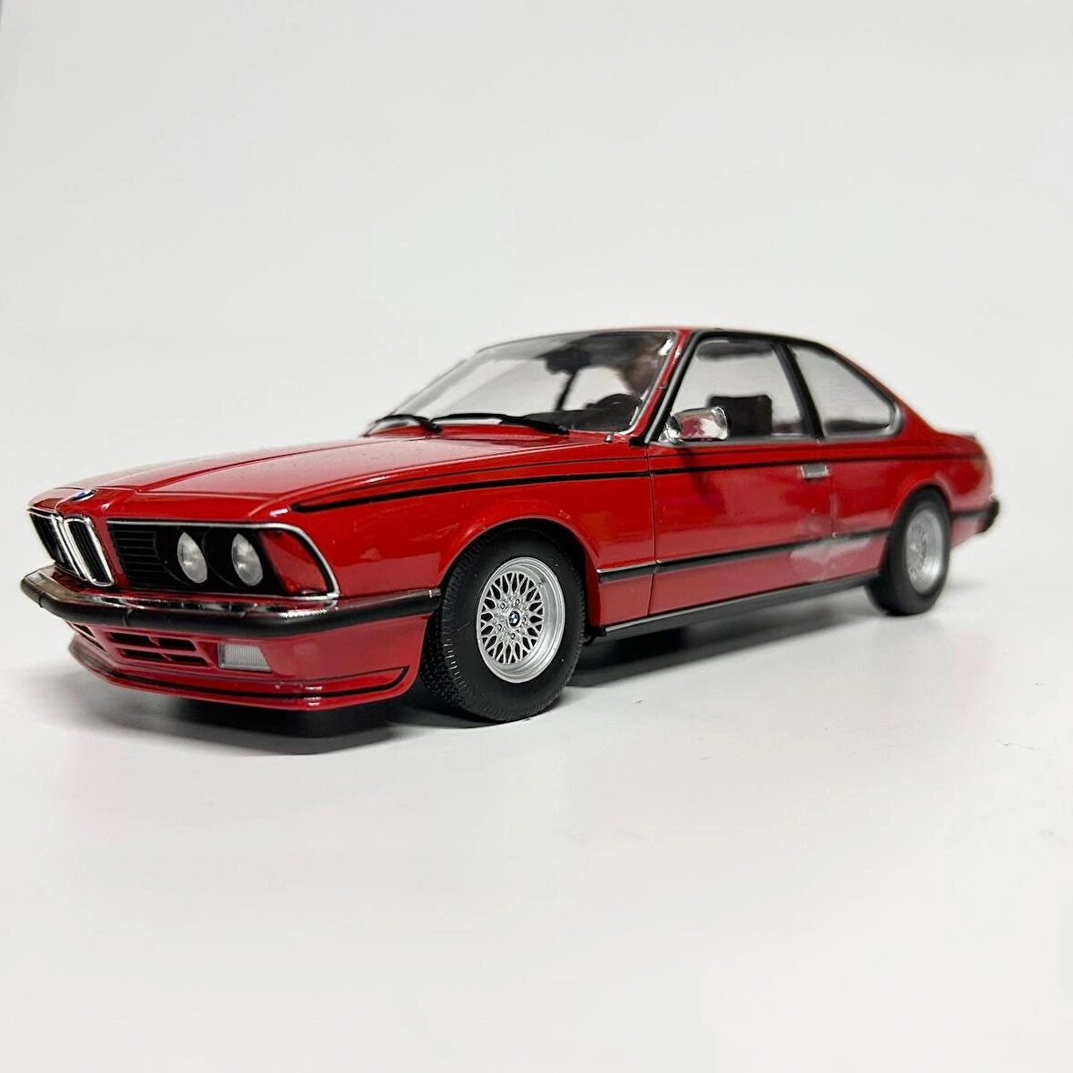 Solido 1/18 Bmw E24 635 CSI