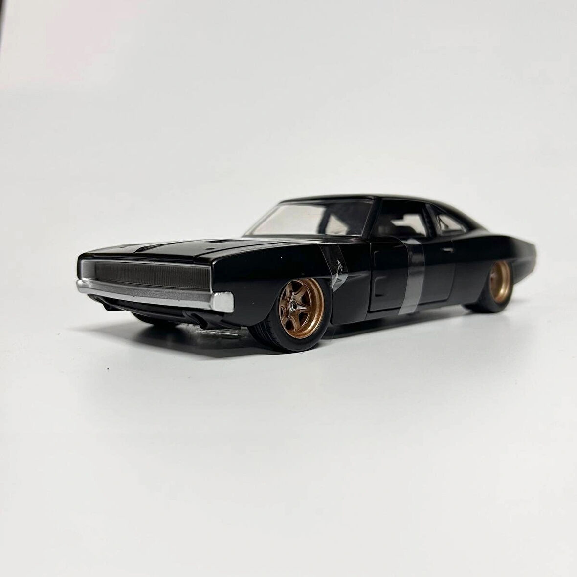 Jada 1/24 Dodge Charger Wideboy 1968