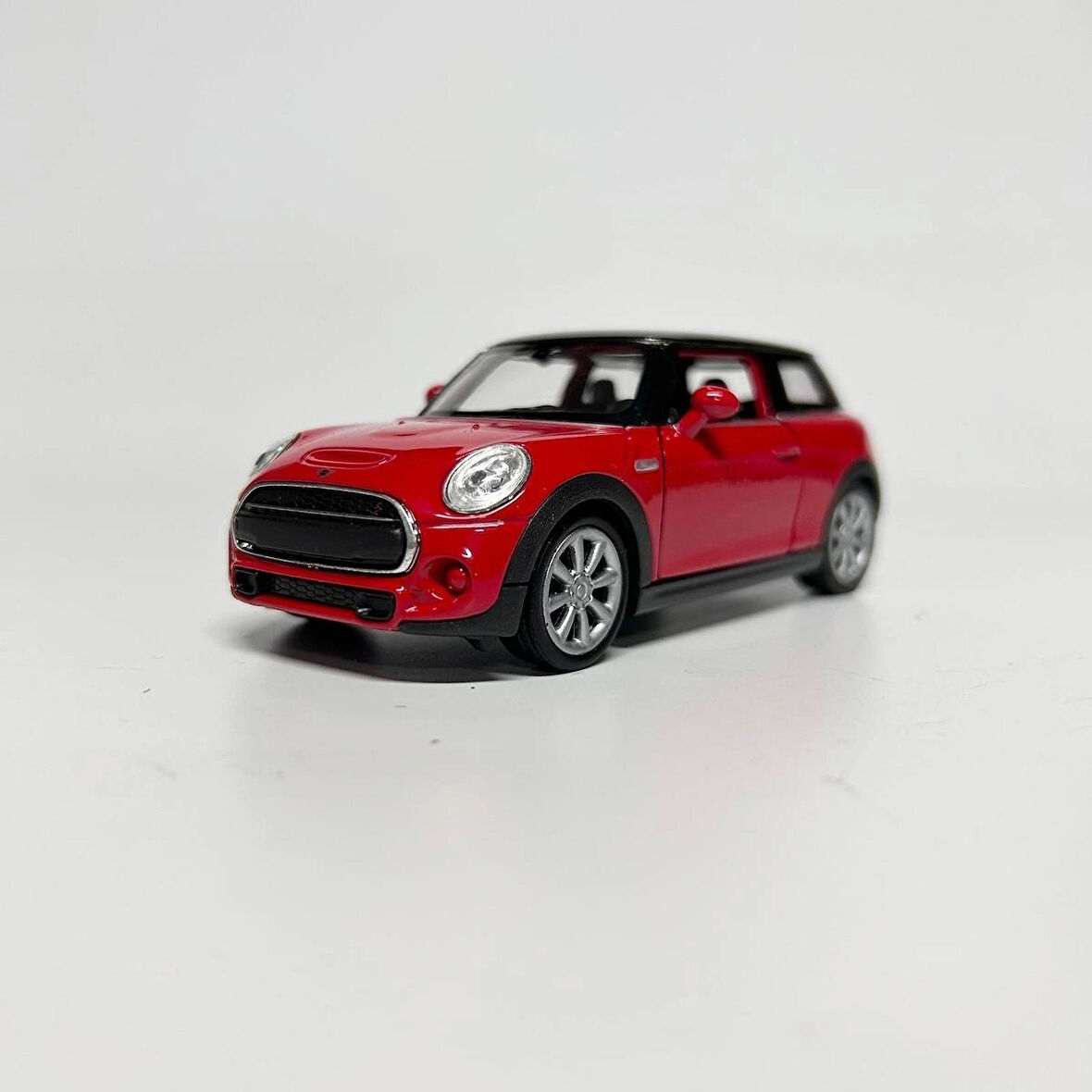 Welly Mini New Hatch 1/36