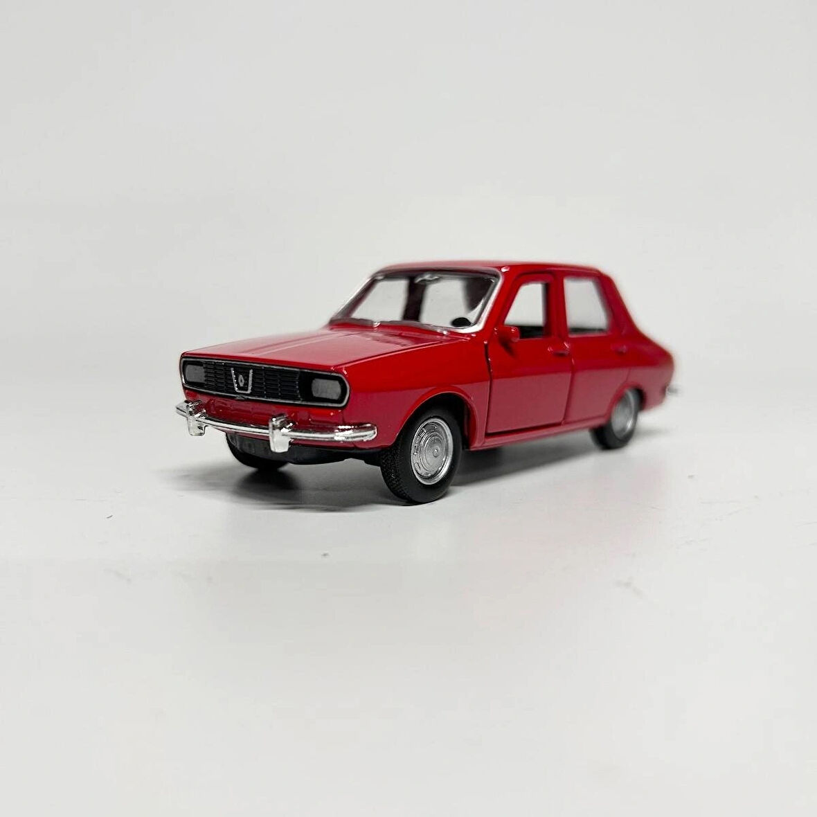 Welly Renault 12 1/36