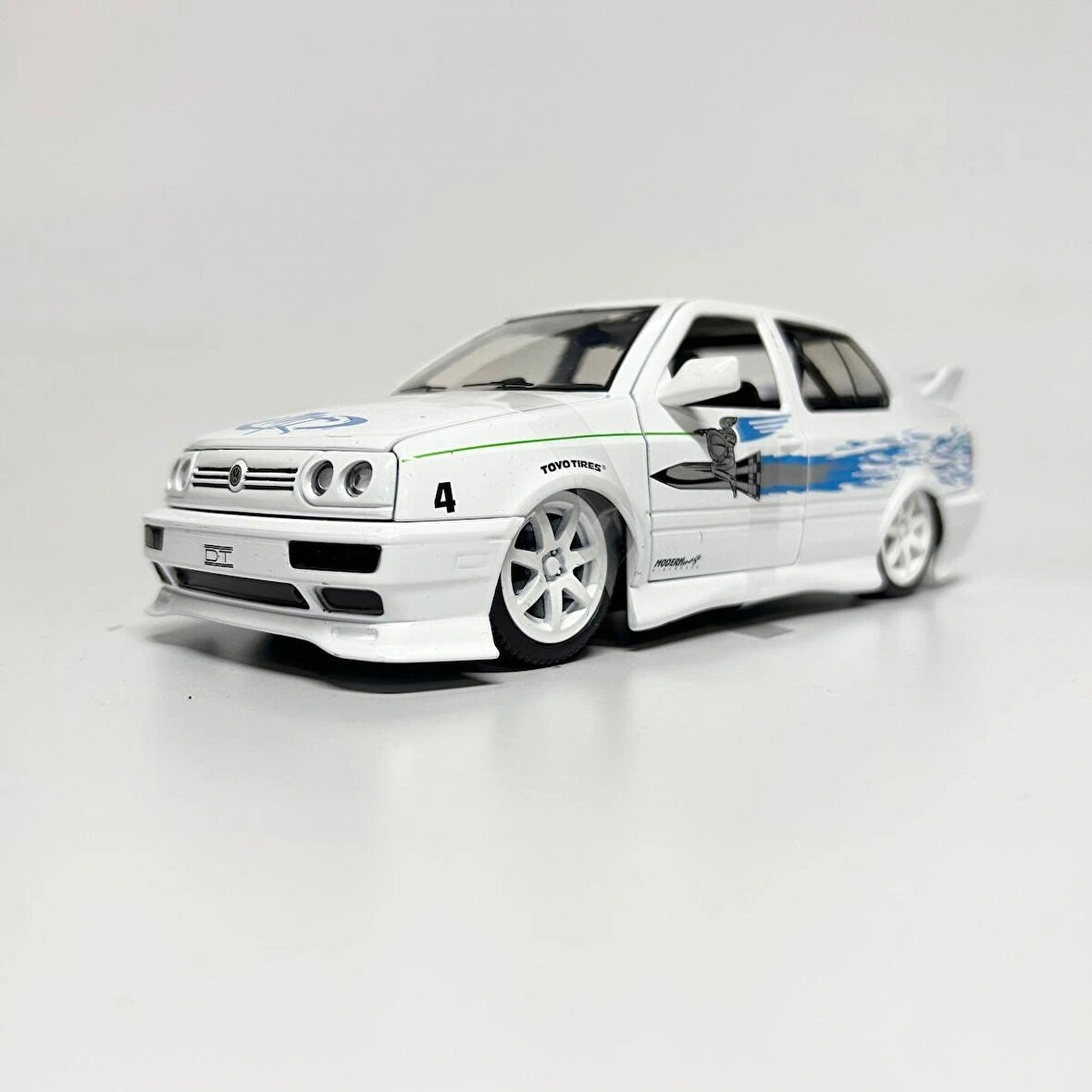 Jada 1/24 Volkswagen Jetta