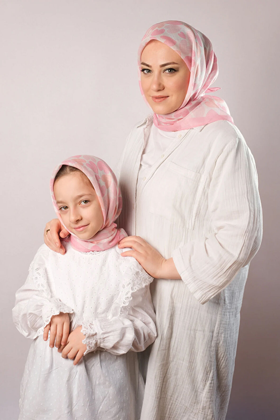 Pembe Dijital Baskılı Anne Kız Kombin Tesettür Eşarp Pamuk Polyester Kalp Desenli 6004_04