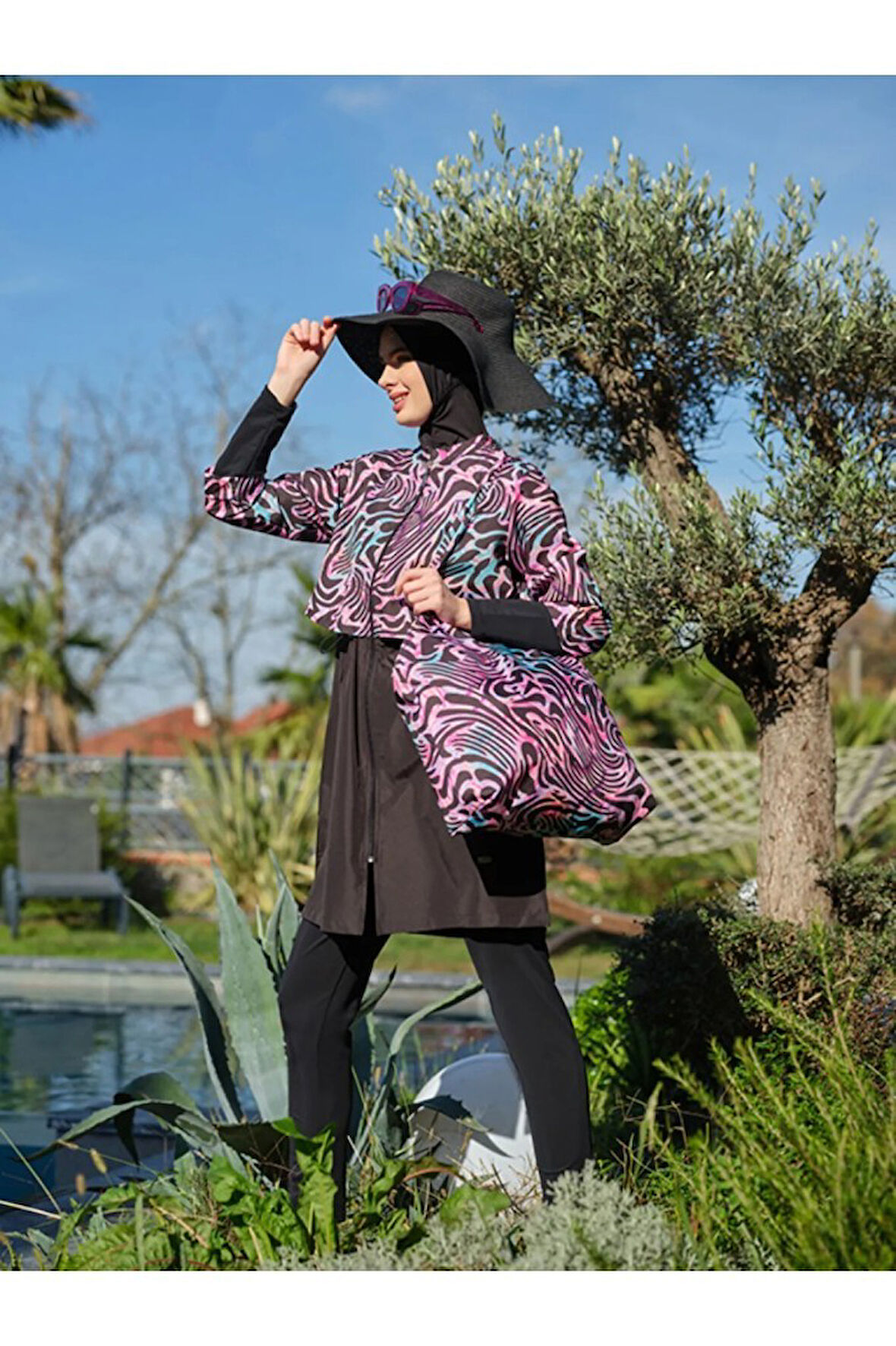 Tesmay 22150 Siyah Dijital Desenli Lycralı Tesettür Mayo