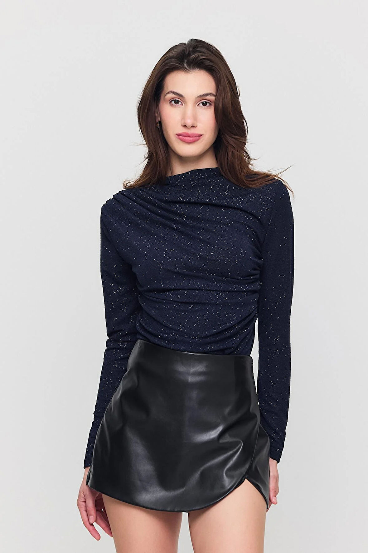 Kadın Büzgü Detaylı Uzun Kol Sandy Simli Lacivert Bluz