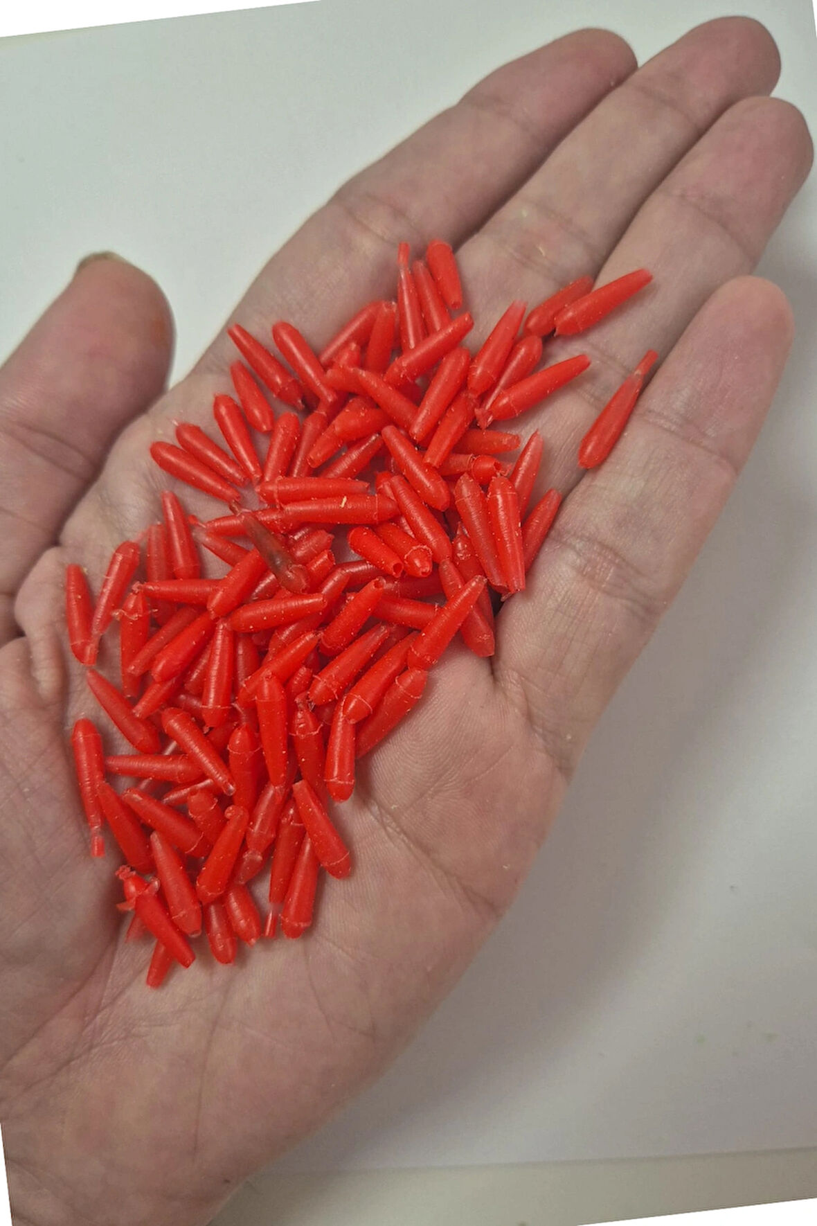Eagenset Yumuşak Silikon Kırmızı 50 Adet 1,3 cm. Delik :2mm