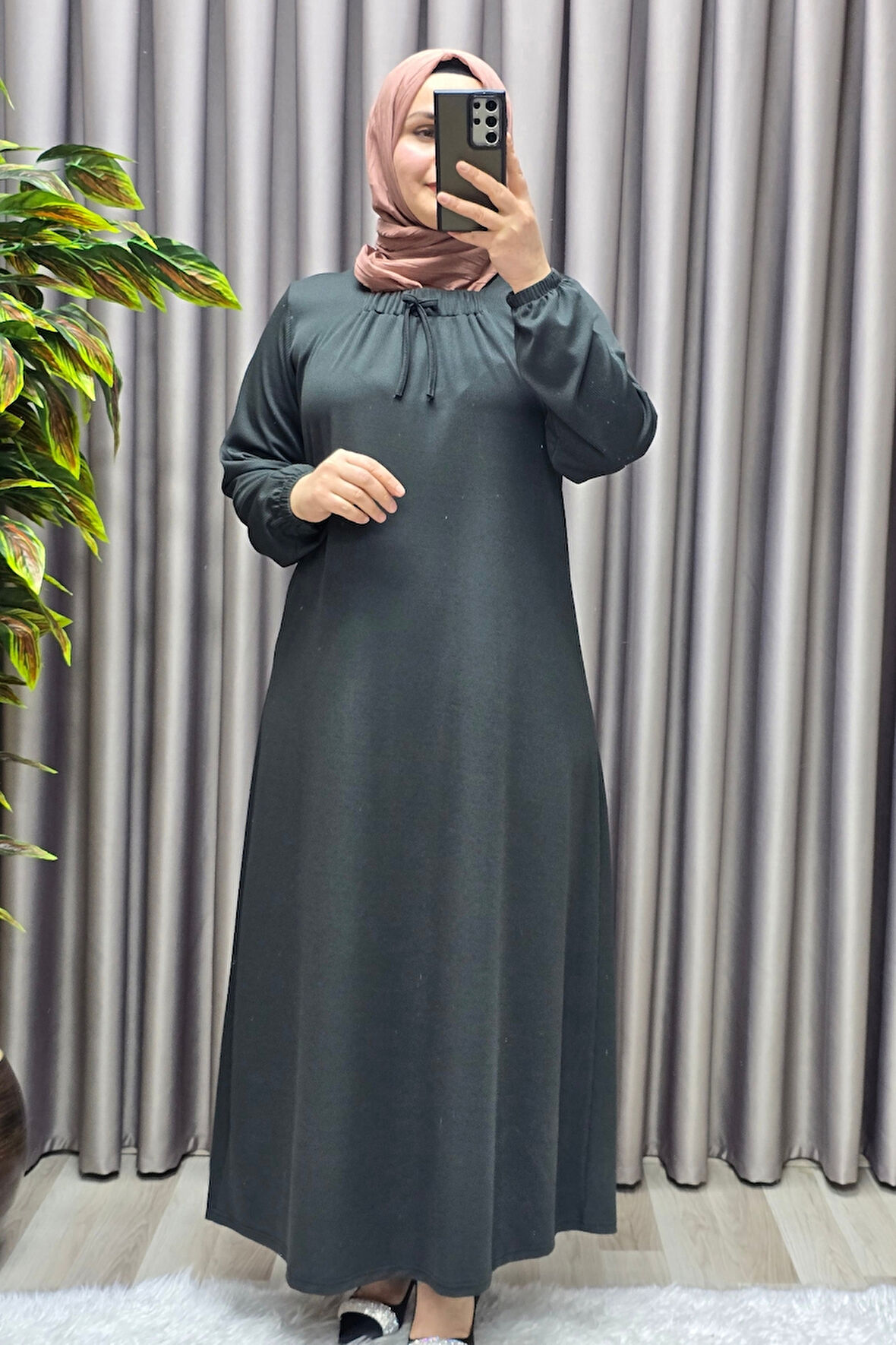 Kadın Tesettür Giyim Büyük Beden Kare Yaka Robalı Lina Elbise 