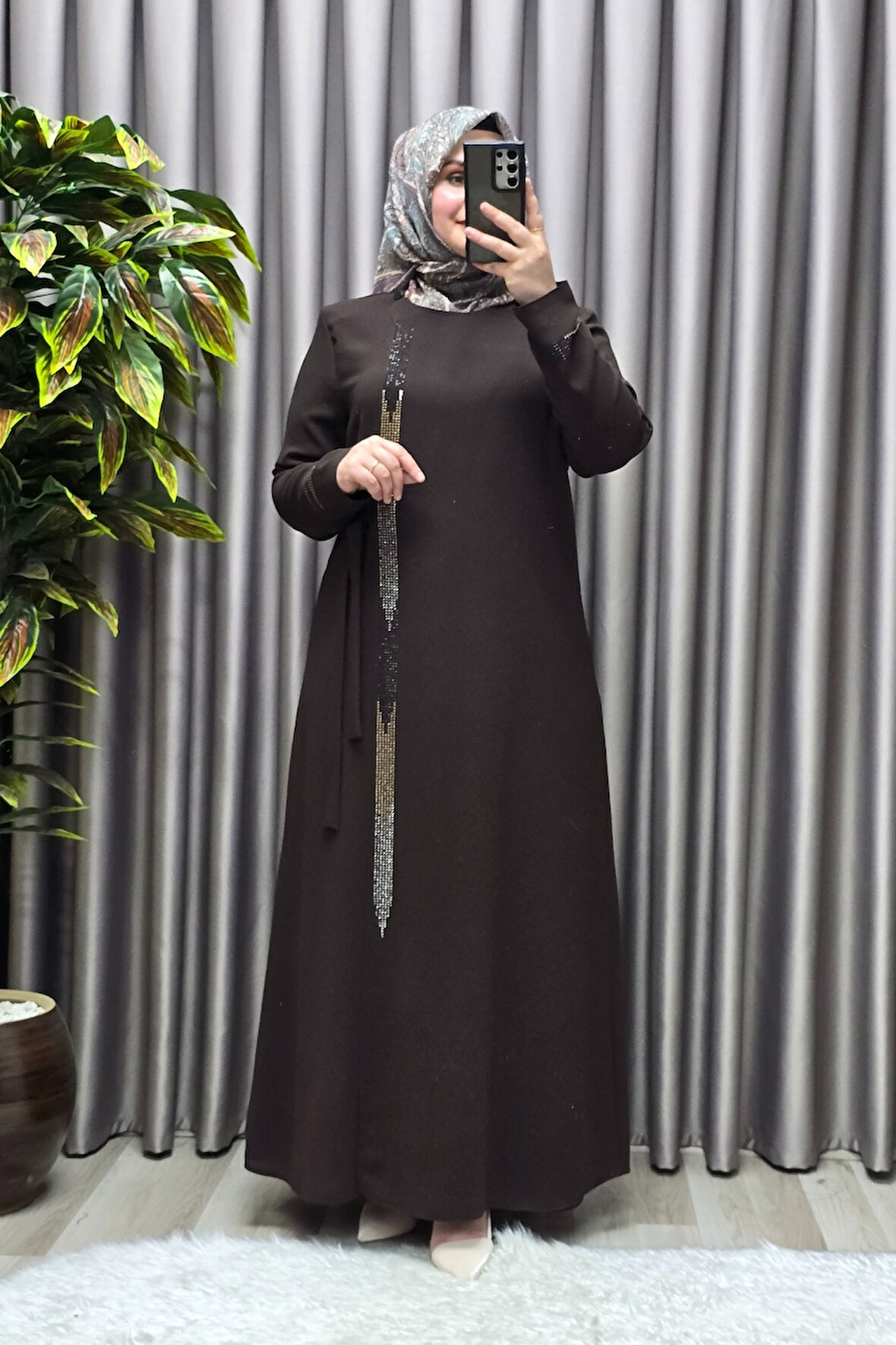 Kadın Tesettür Giyim Büyük Beden Şerit Taş Detaylı Abaya 