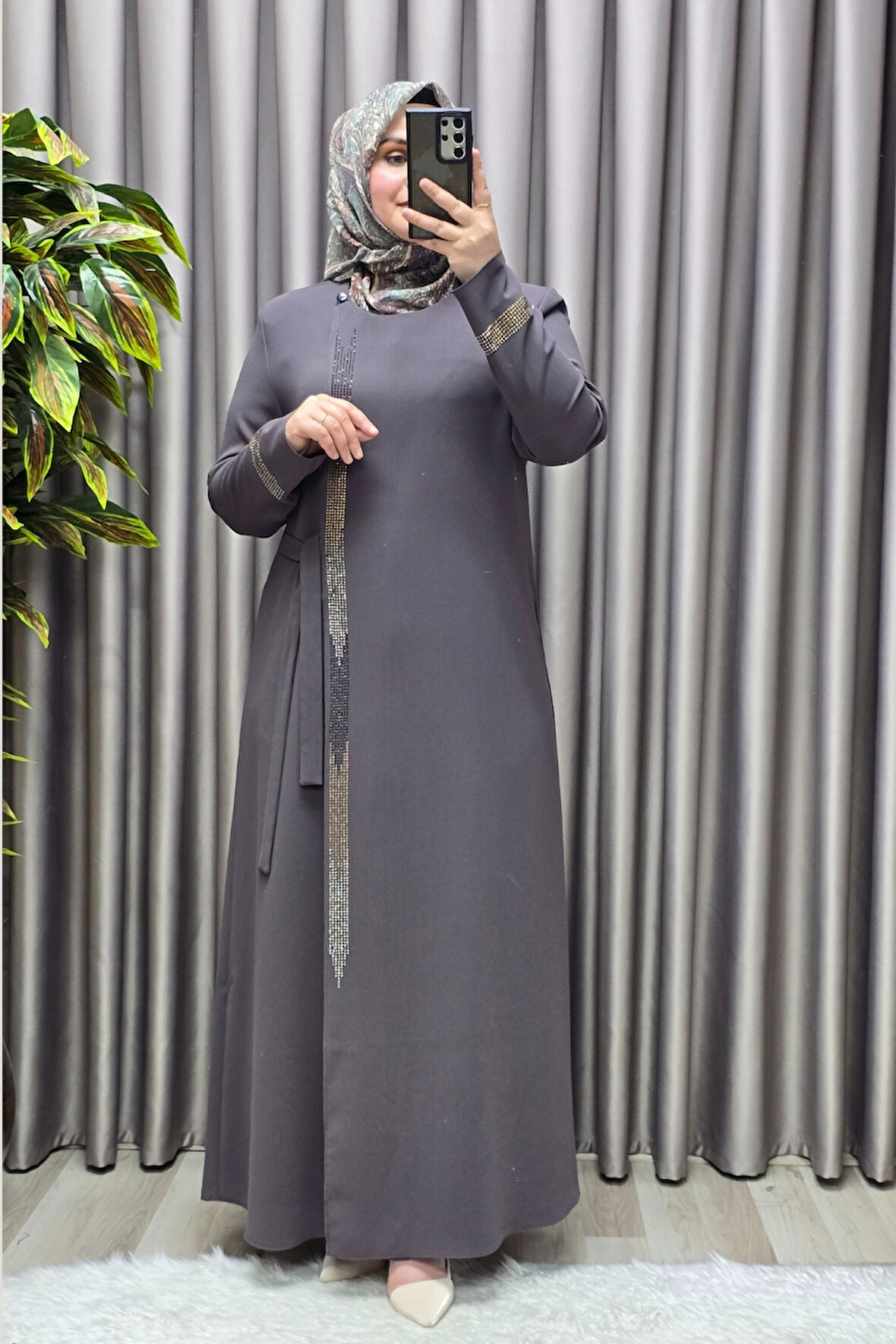 Kadın Tesettür Giyim Büyük Beden Şerit Taş Detaylı Abaya 