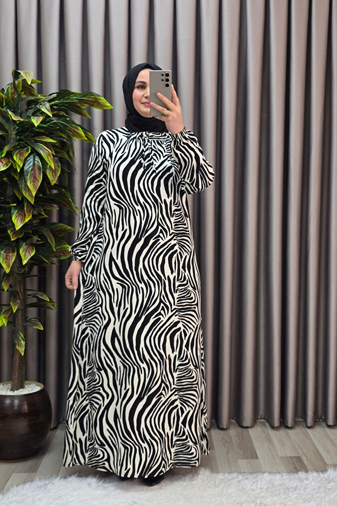 Kadın Tesettür Giyim Büyük Beden Zebra Desen Elbise 