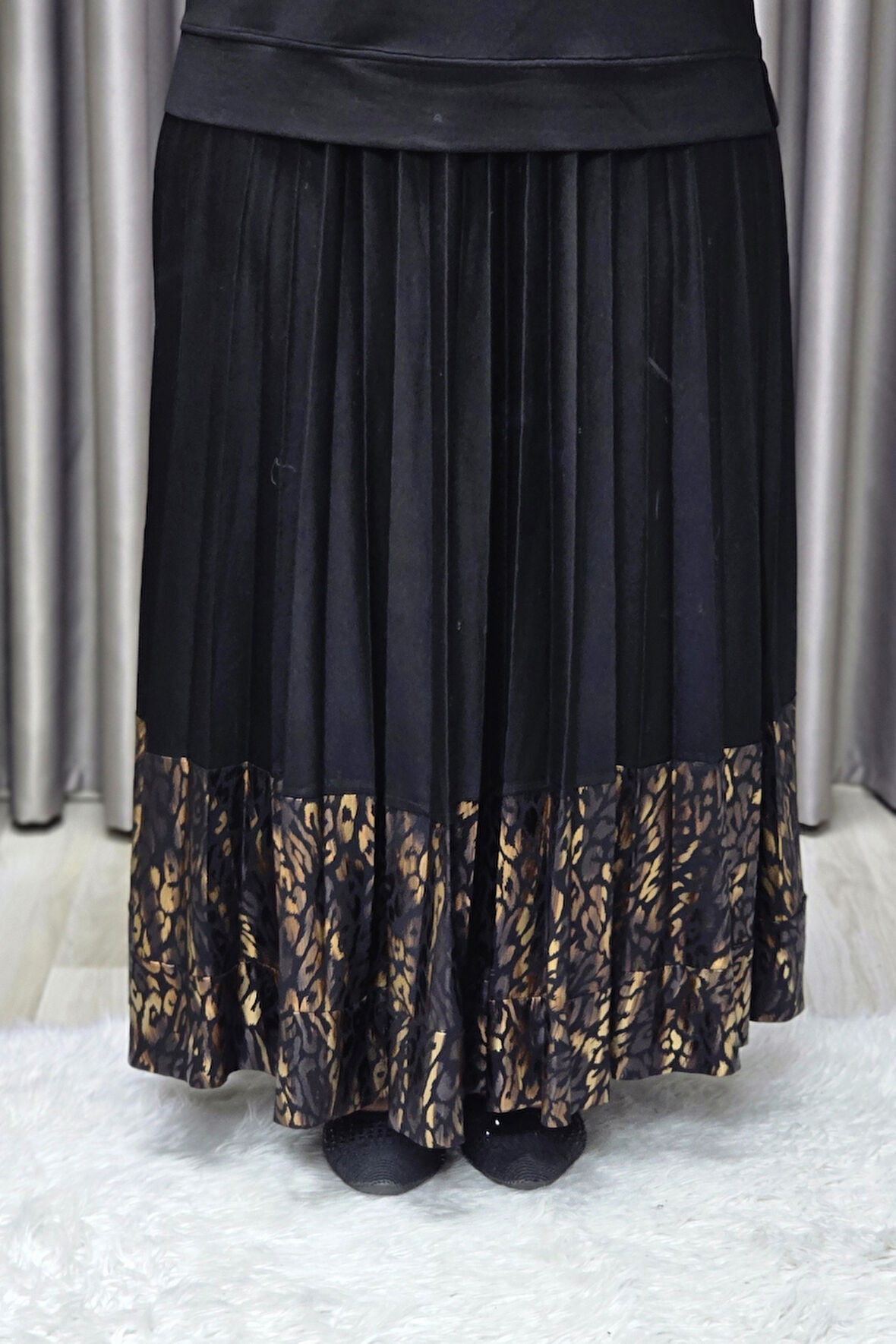 Kadın Tesettür Giyim Büyük Beden Pileli Leopar Desenli Etekli Takım 