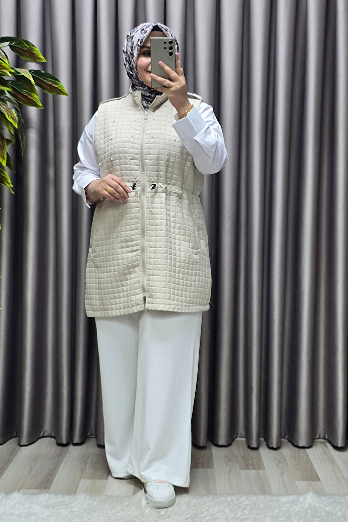 Kadın Giyim Büyük Beden İnci Detay Kapitone Yelek 