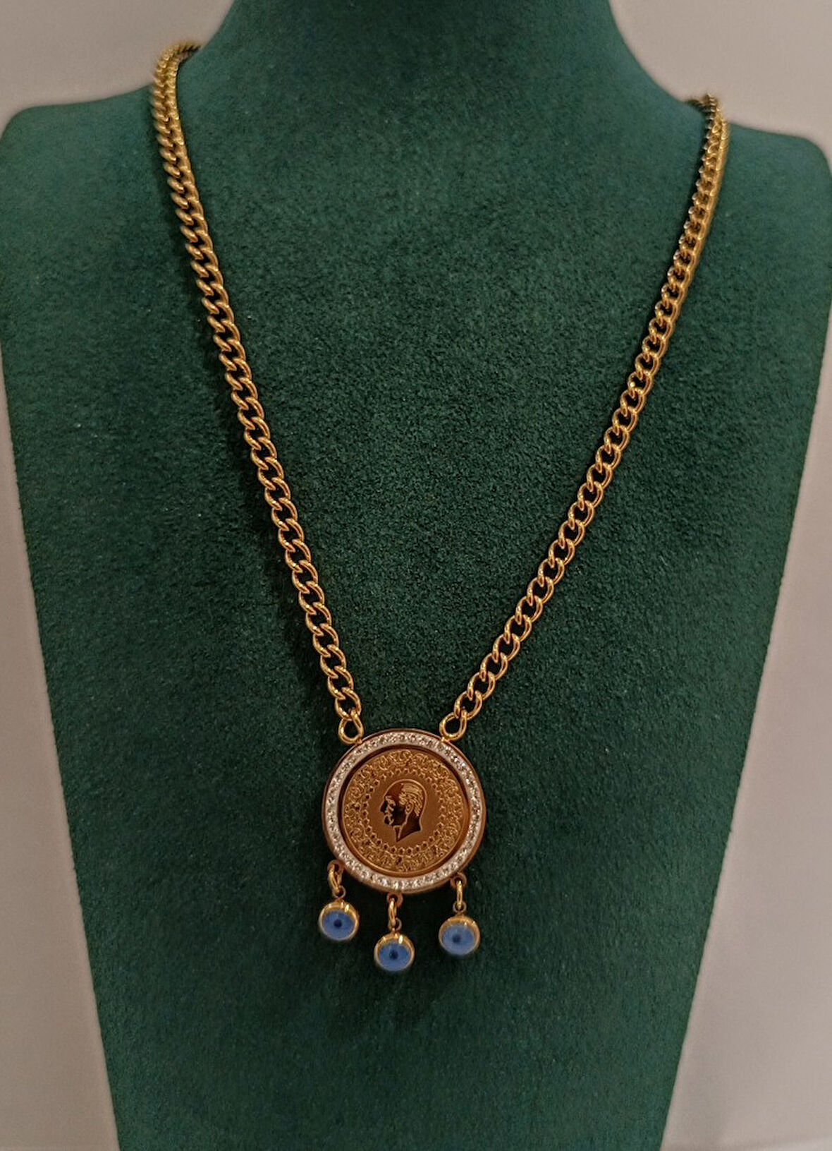 Monalisa Home Gold Renk Figürlü Altın Görünüm Kolye