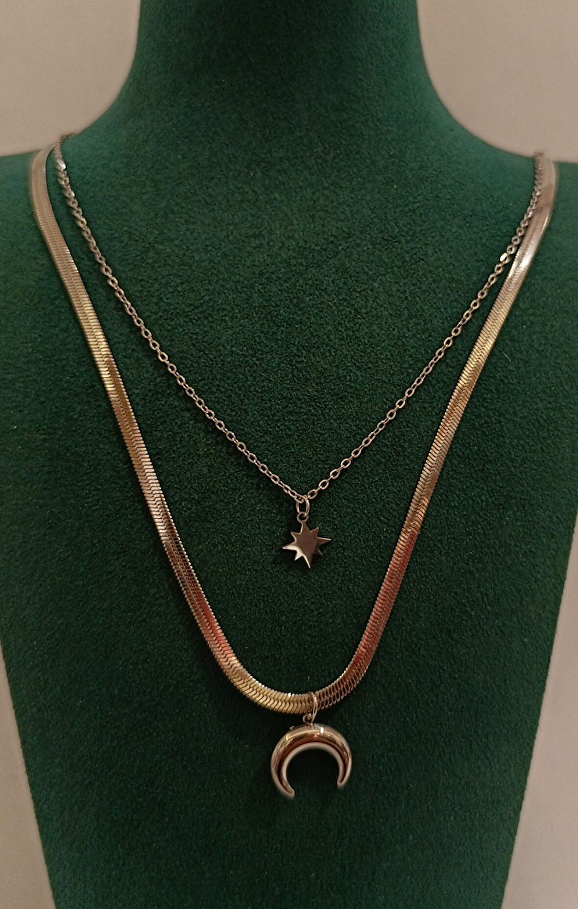 Monalisa Home Gümüş Renk Lüks Figürlü Gösterişli Kolye