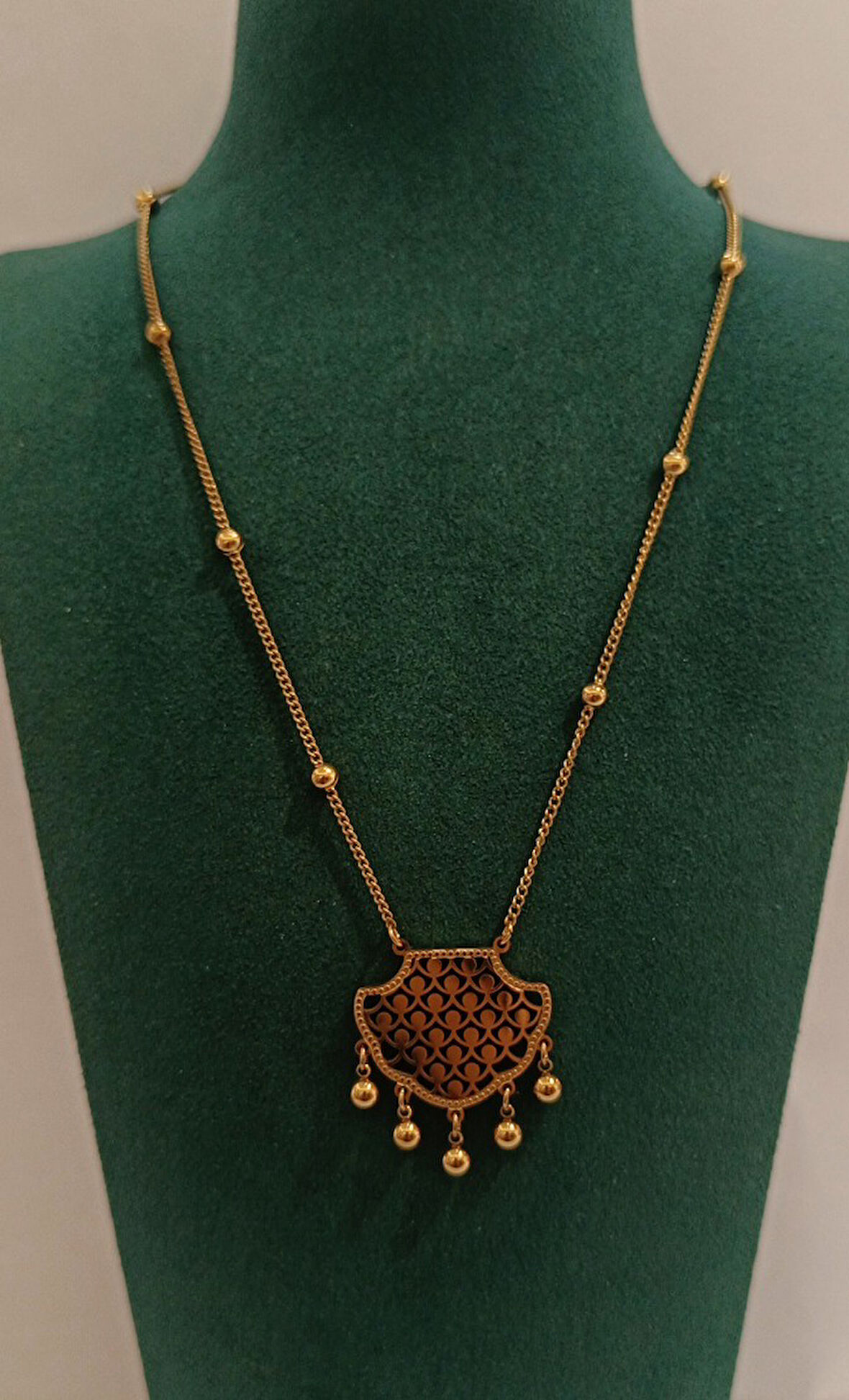 Monalisa Home Lüks Gold Renk  Figürlü Gösterişli  Kolye