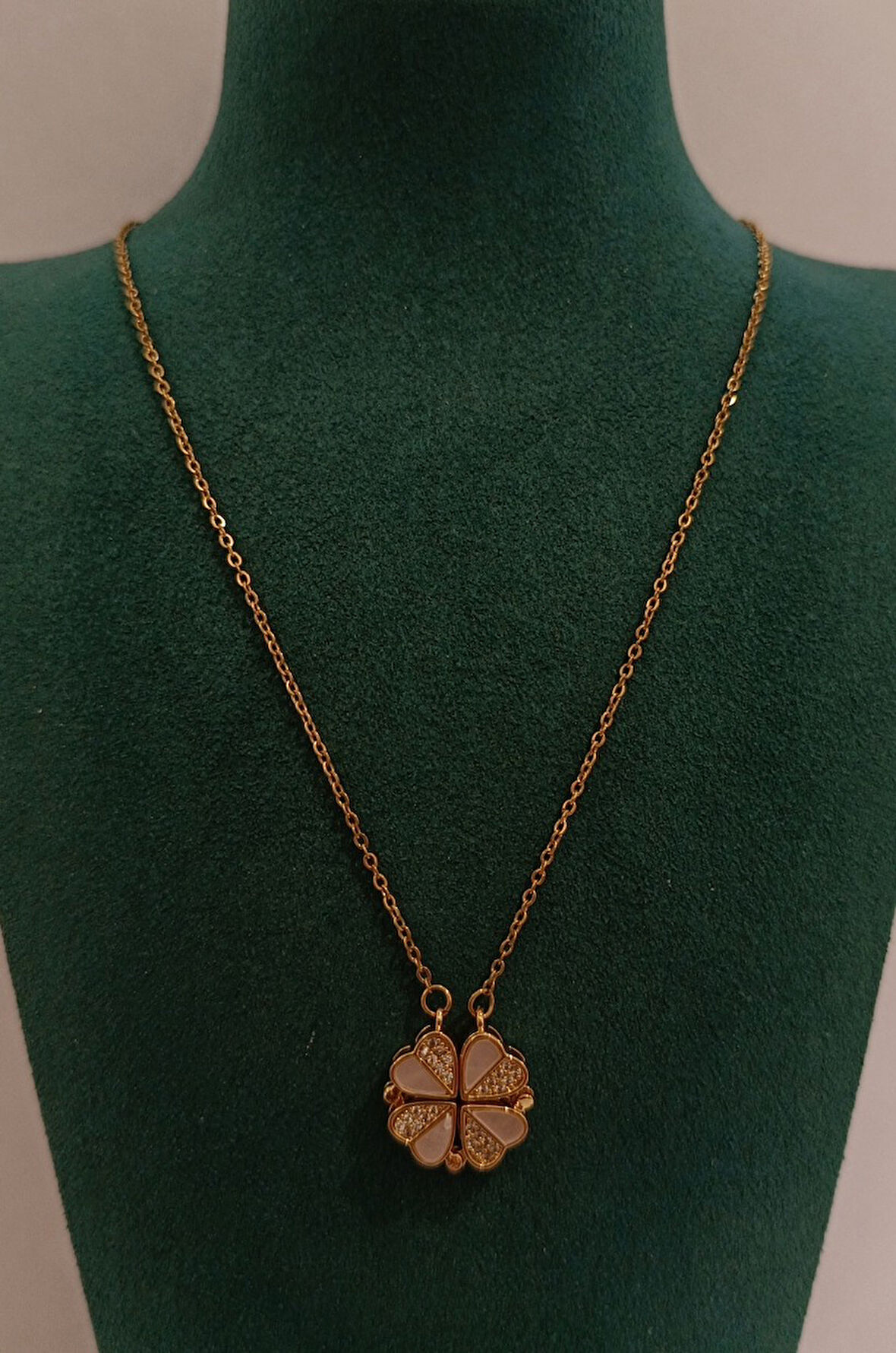 Monalisa Home Lüks Gold Renk Çiçek Figürlü Gösterişli  Kolye