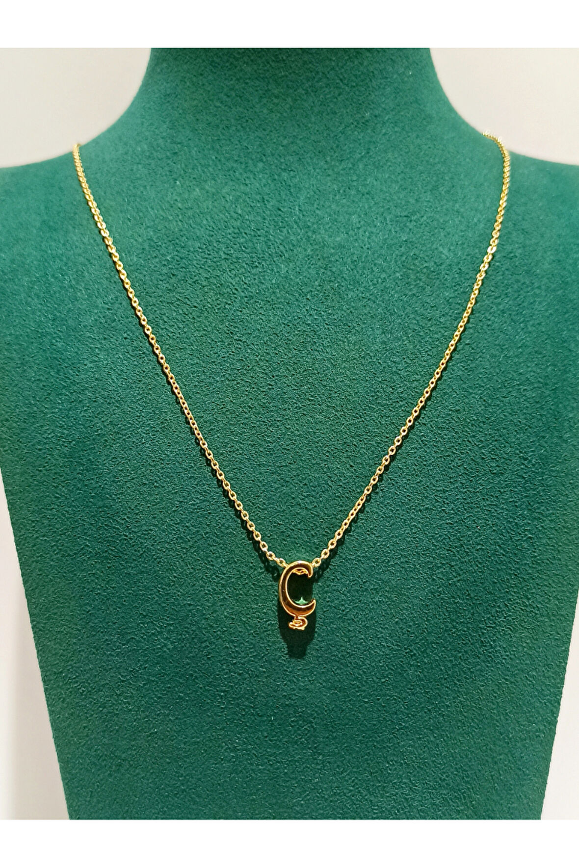 Monalisa Home Gold Renk Lüks Figürlü Gösterişli Harf  Kolye