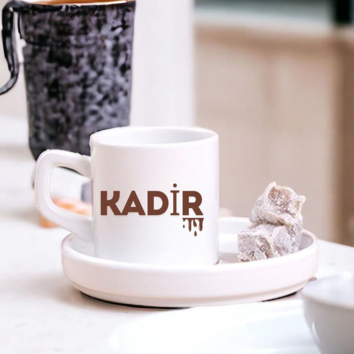 Kişiye Özel İsimli Çikolata Damla Tasarımlı Türk Kahvesi Fincanı