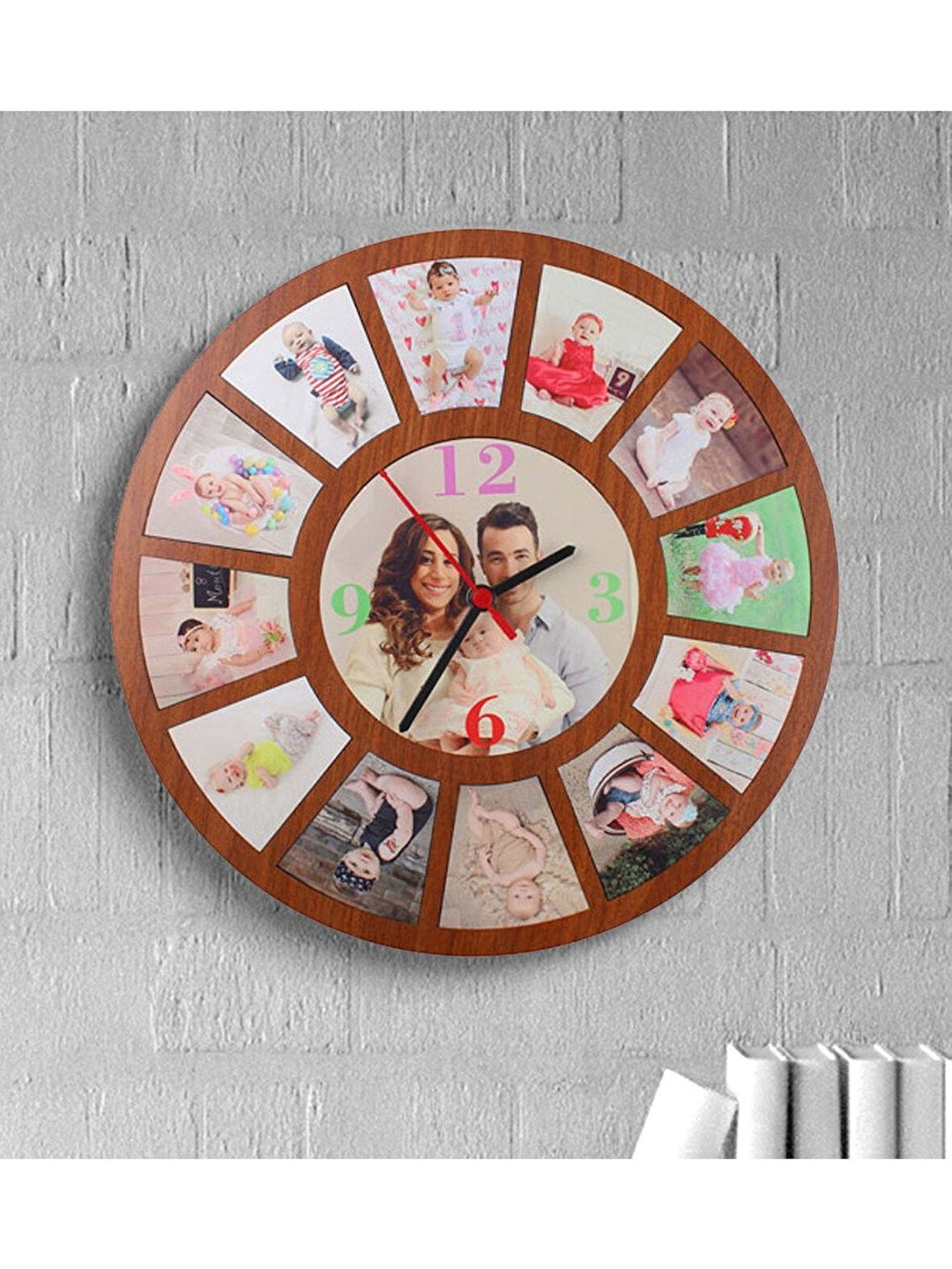 Kişiye Özel 13 Fotoğraflı Ahşap Duvar Saati 37CM