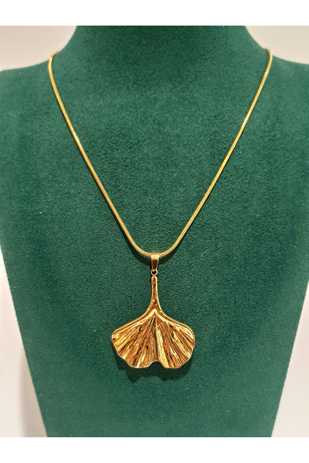 Monalisa Home Gold Renk Lüks Figürlü Gösterişli Kolye