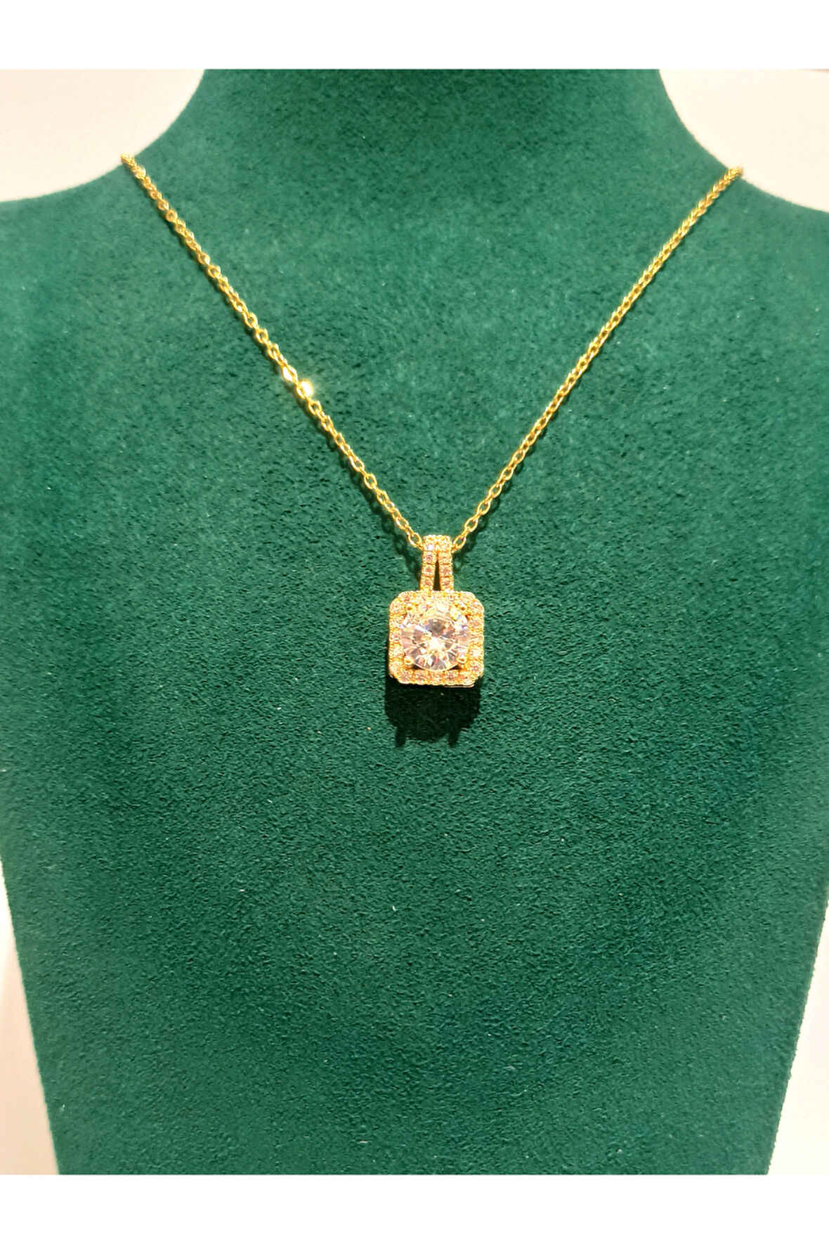 Monalisa Home Gold Renk Lüks Figürlü Gösterişli Kolye