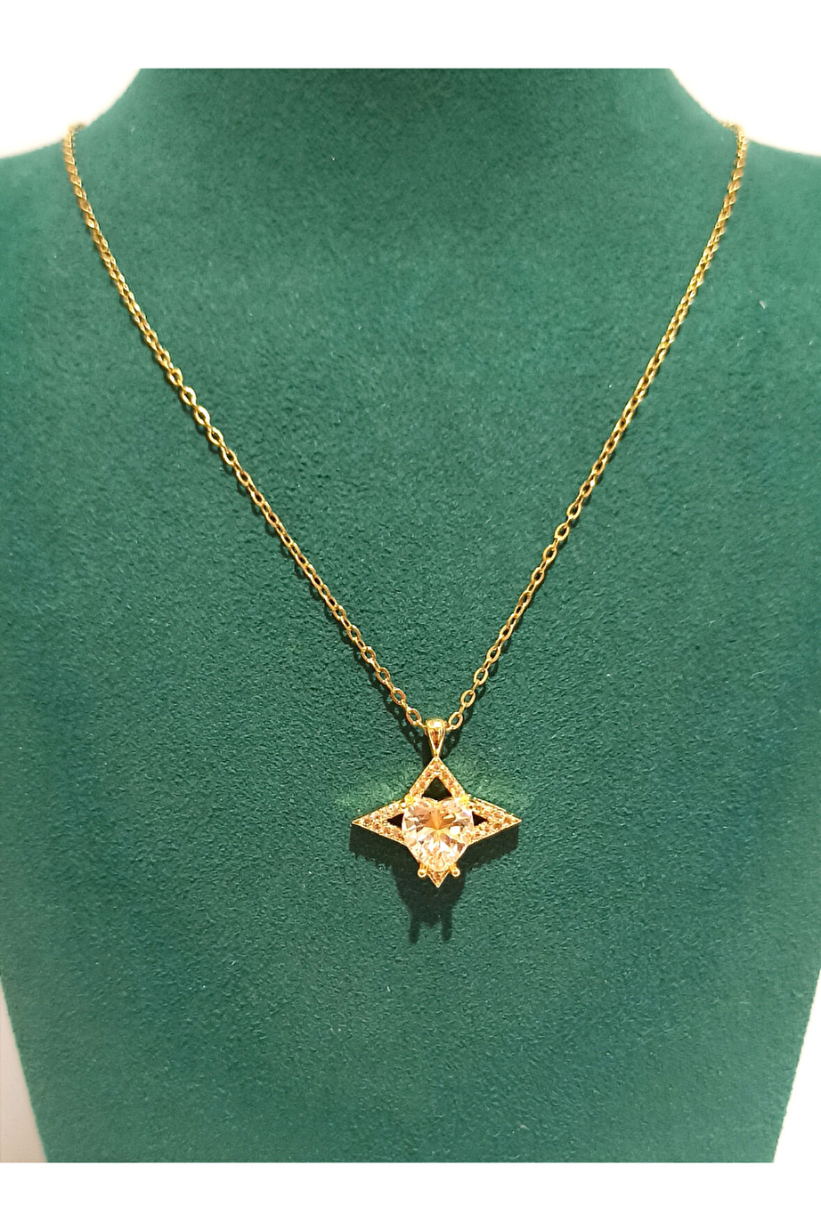 Monalisa Home Gold Renk Lüks Figürlü Gösterişli Kolye