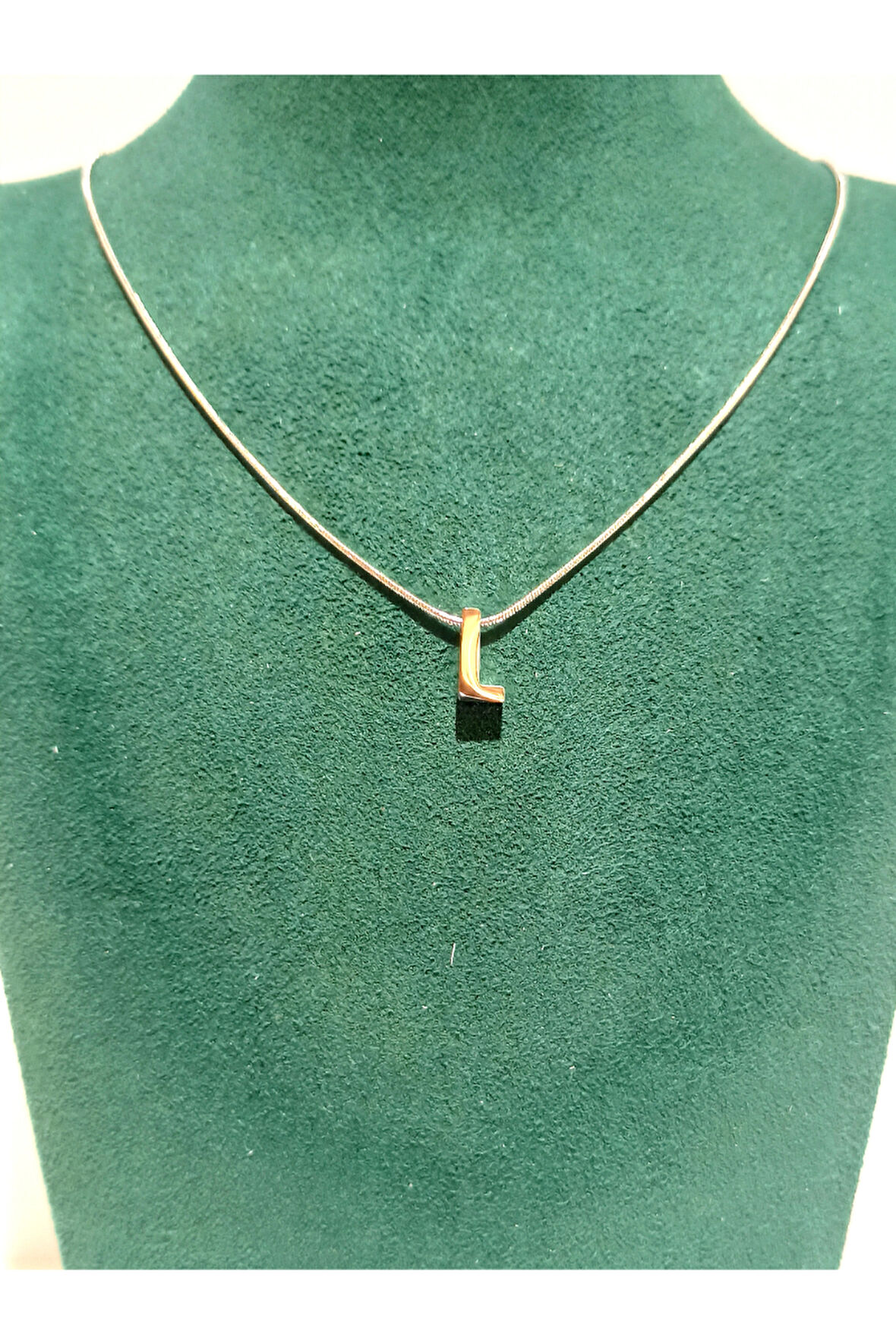 Monalisa Home Gümüş Renk Lüks Figürlü Gösterişli Harf Kolye