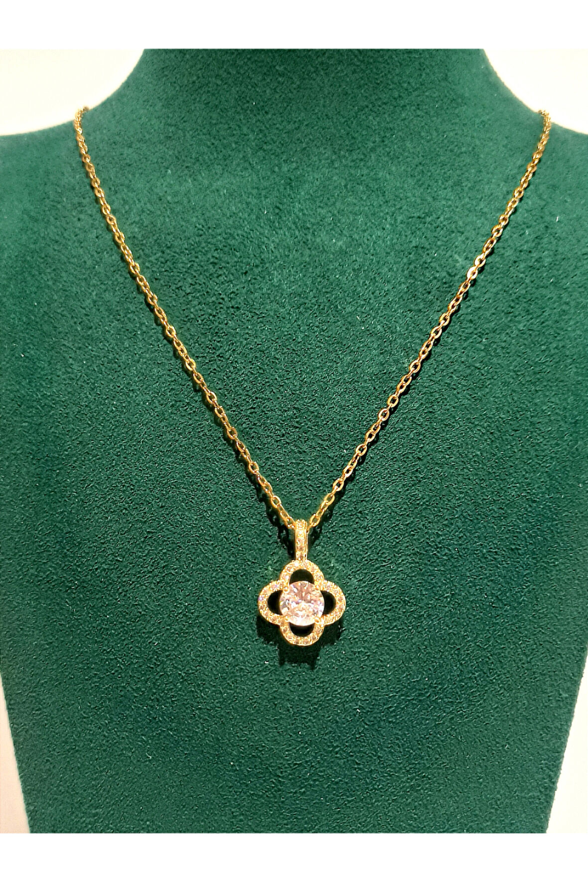 Monalisa Home Gold Renk Lüks Figürlü Gösterişli Harf Kolye