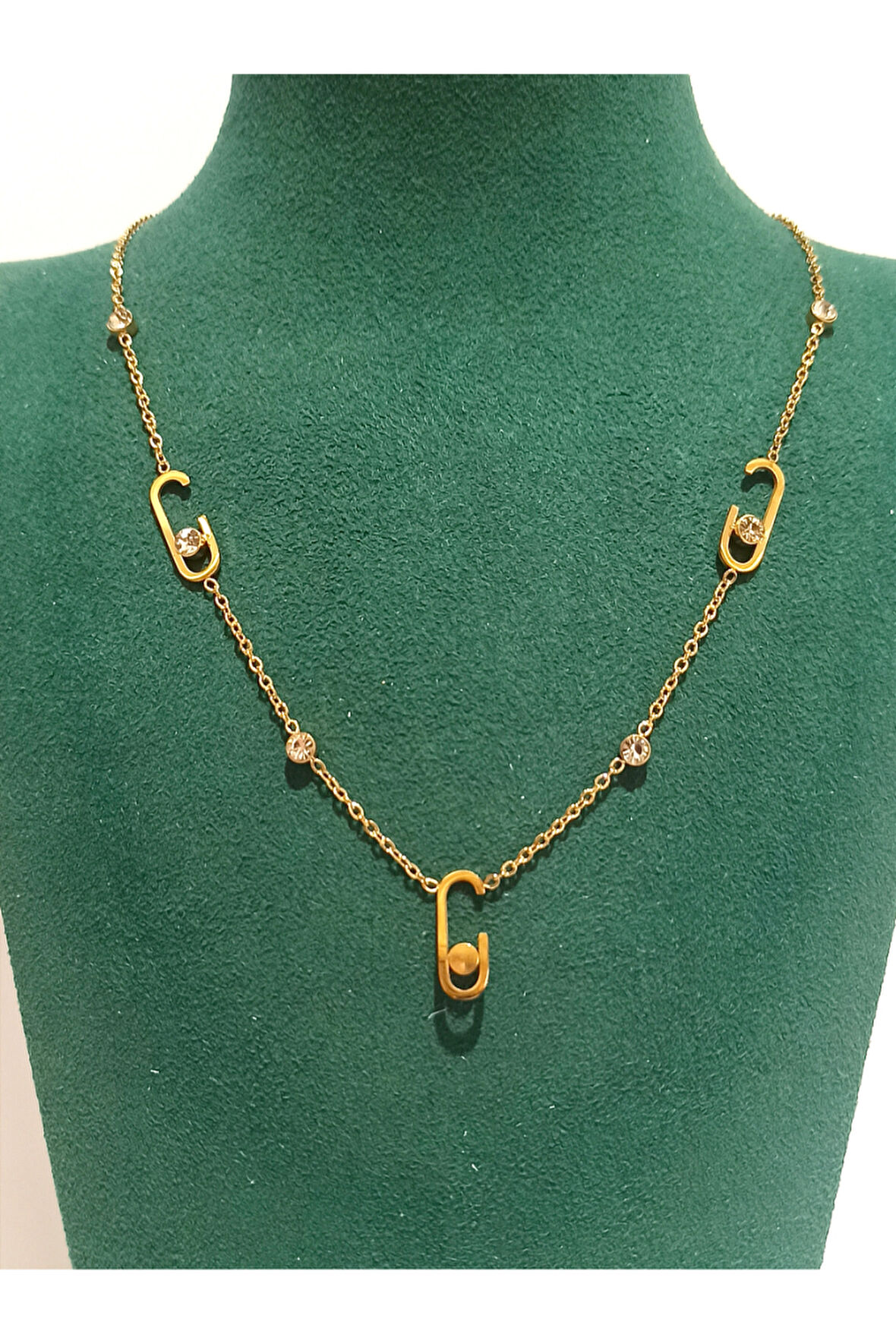 Monalisa Home Gold Renk Lüks Figürlü Gösterişli Harf Kolye