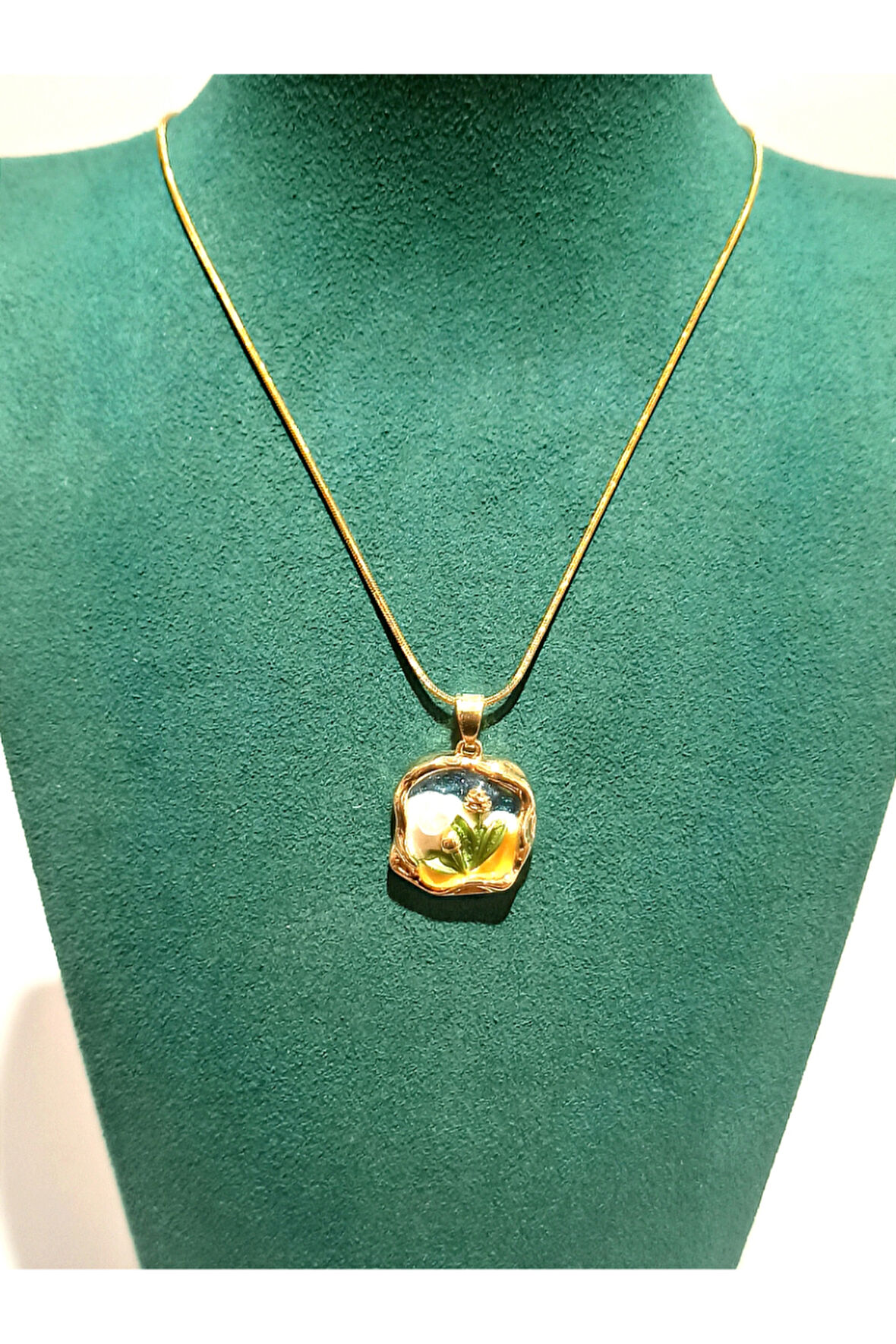 Monalisa Home Gold Renk Lüks Figürlü Gösterişli  Kolye