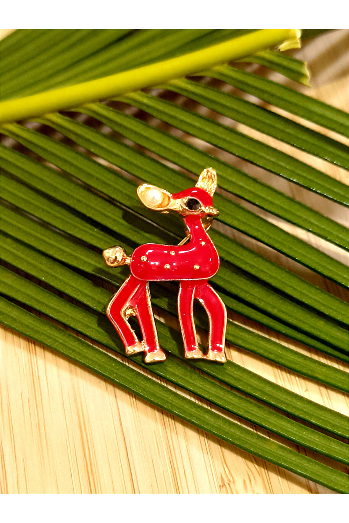 Monalisa Home Kırmızı Geyik Figürlü Broş
