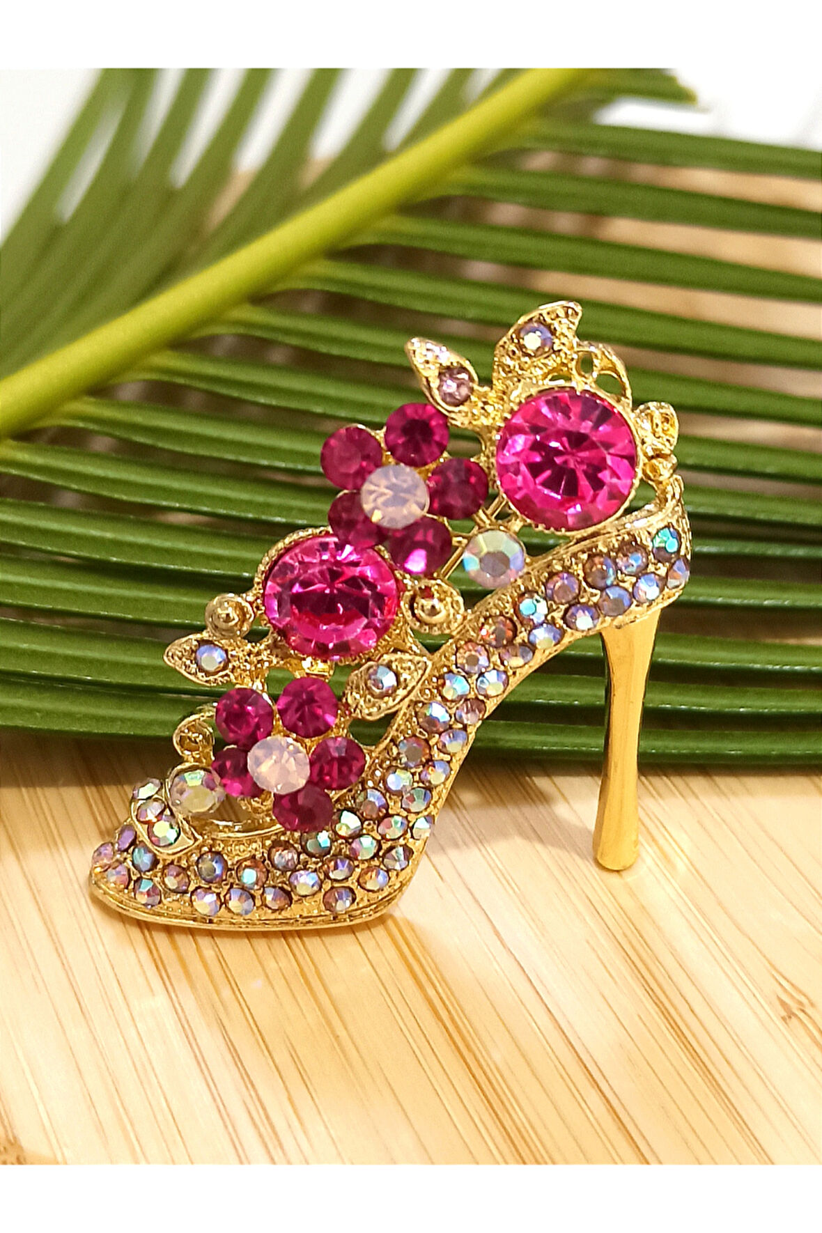 Monalisa Home Taşli Topuklu Ayakkabı Figürlü Broş