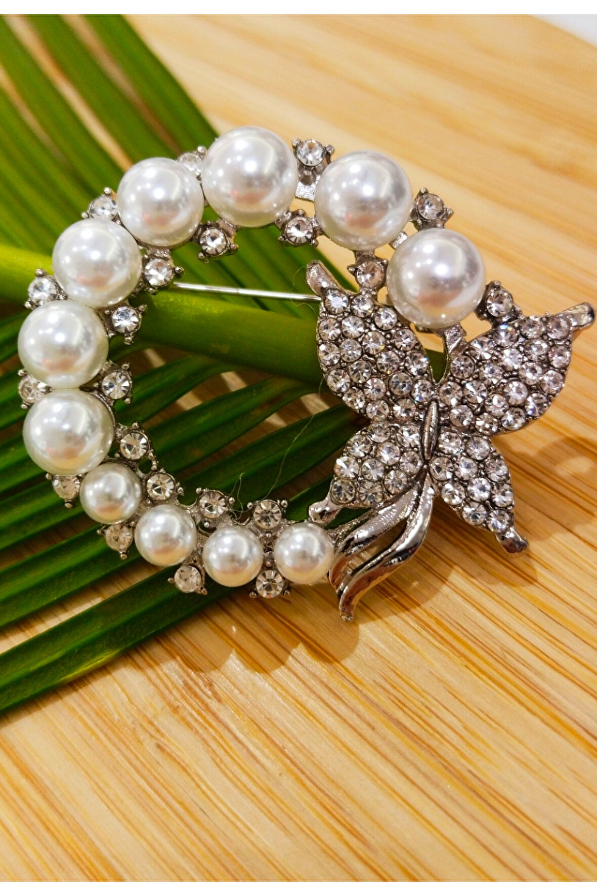 Monalisa Home  Taşlı Kelebek Çiçek Figürlü Broş