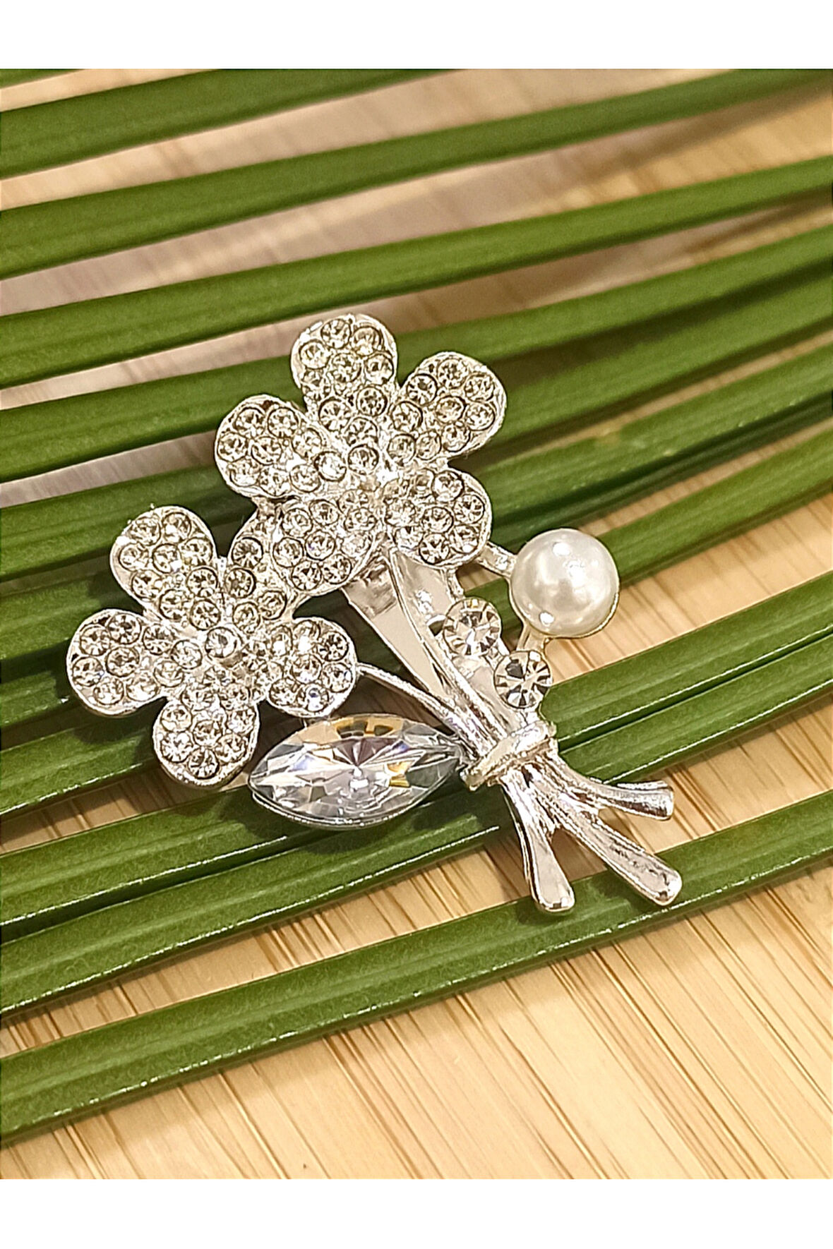 Monalisa Home Beyaz Taşlı  Figürlü Broş