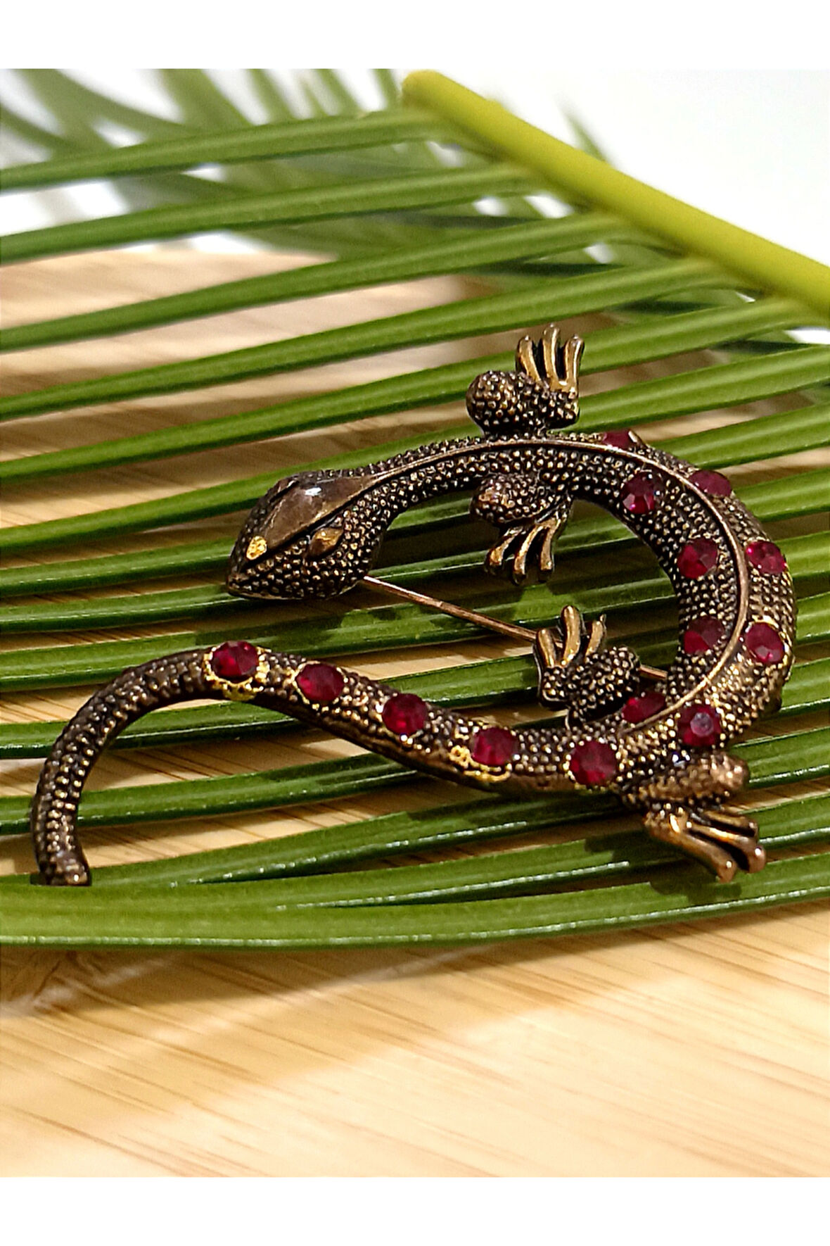 Monalisa Home Keltenkle Figürlü Broş