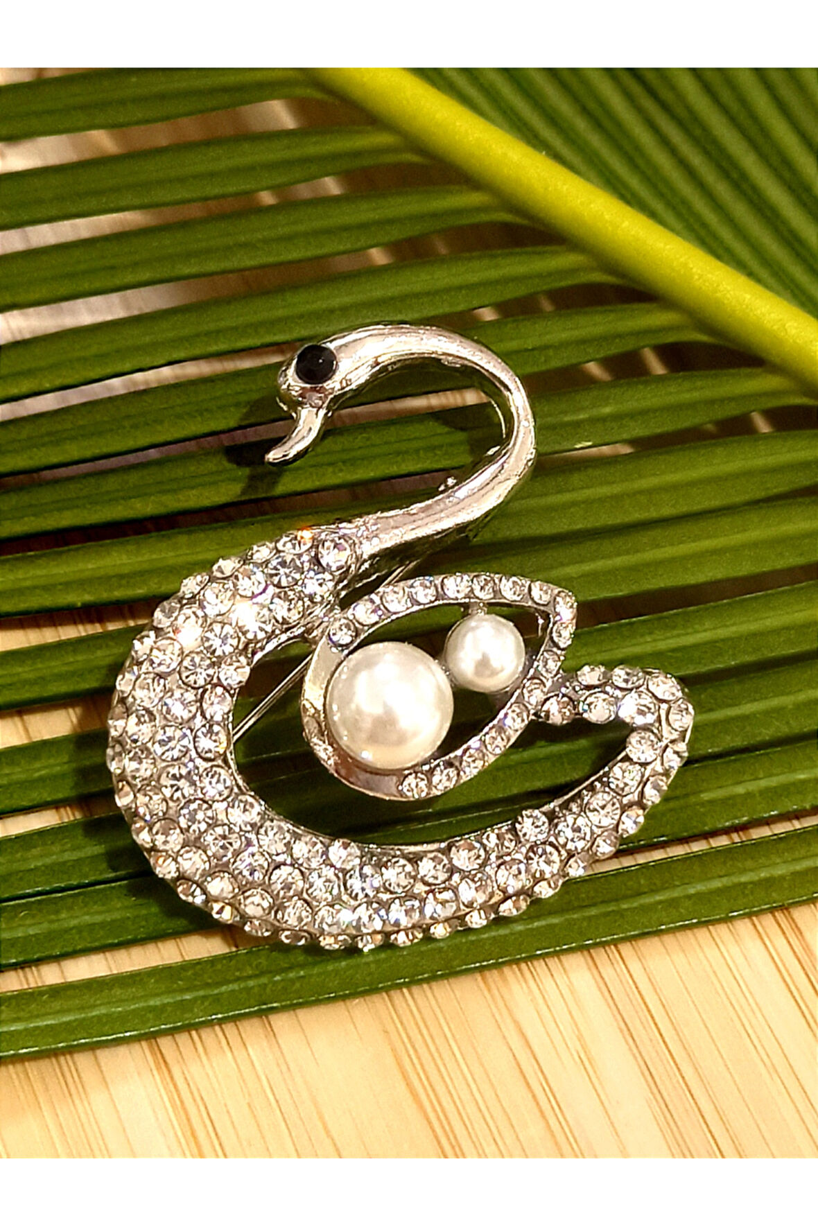 Monalisa Home Kuğu Figürlü Broş