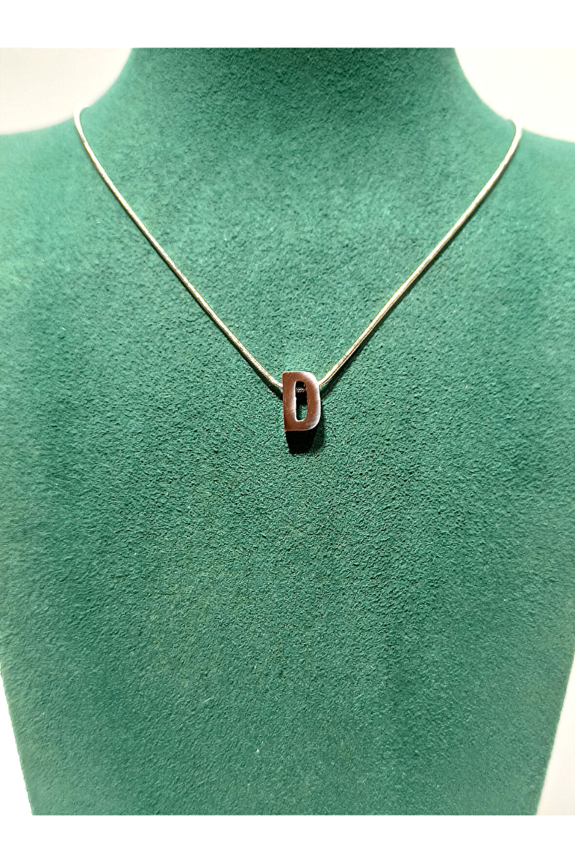 Monalisa Home Gümüş Renk Lüks Figürlü Gösterişli  ''D'' Harfi Kolye