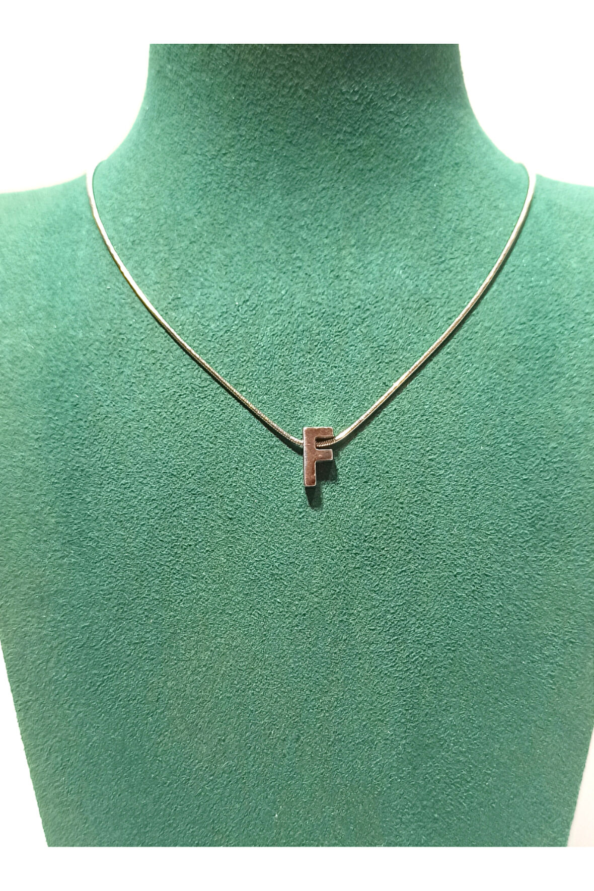 Monalisa Home Gümüş Renk Lüks Figürlü Gösterişli  ''F'' Harfi Kolye