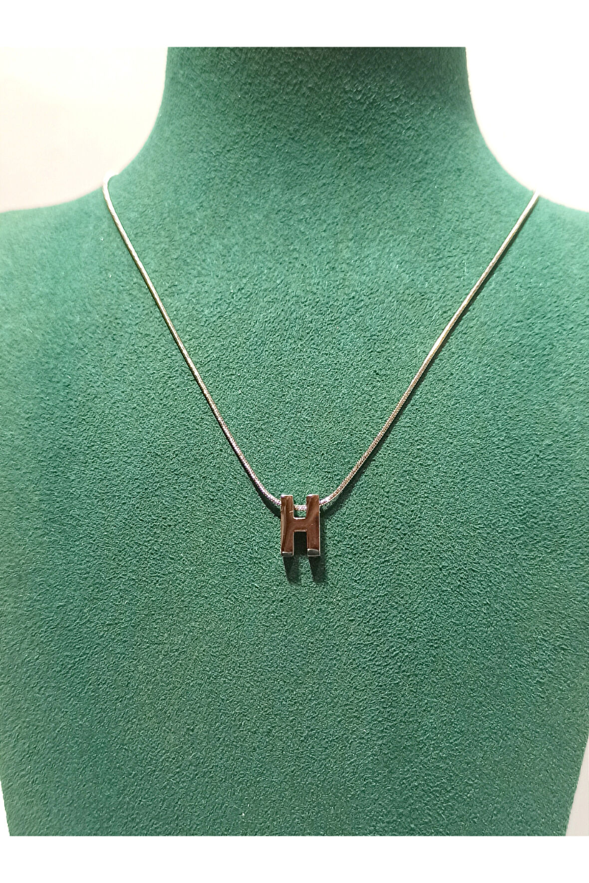 Monalisa Home Gümüş Renk Lüks Figürlü Gösterişli  ''H'' Harfi Kolye