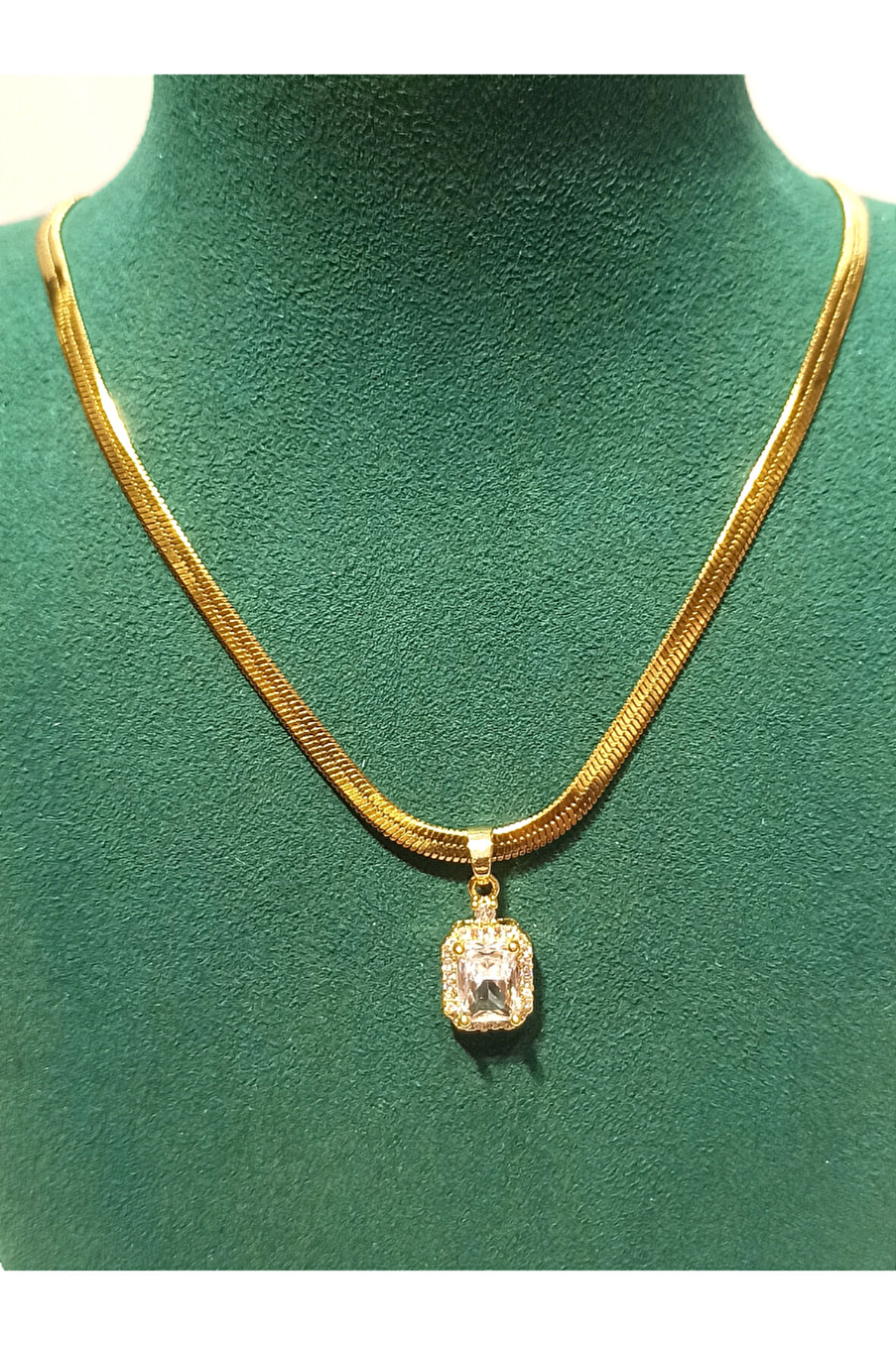 Monalisa Home Gold Renk Lüks Gösterişli Figürlü Çelik Kolye