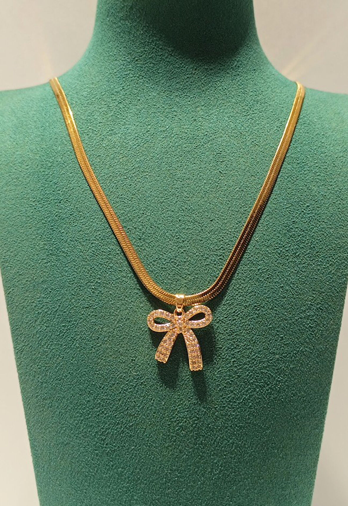 Monalisa Home Gold Renk Lüks Gösterişli Figürlü Çelik Kolye