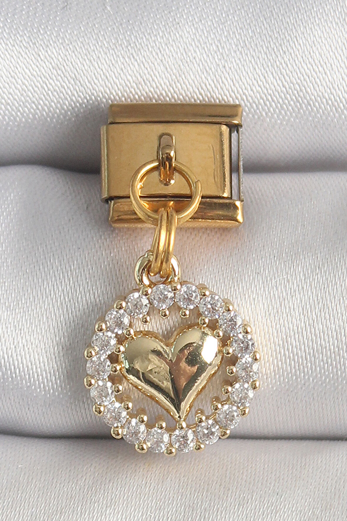  Çelik Gold Renk Sallantı Zirkon Taşlı Kalp Model Nomination Charm