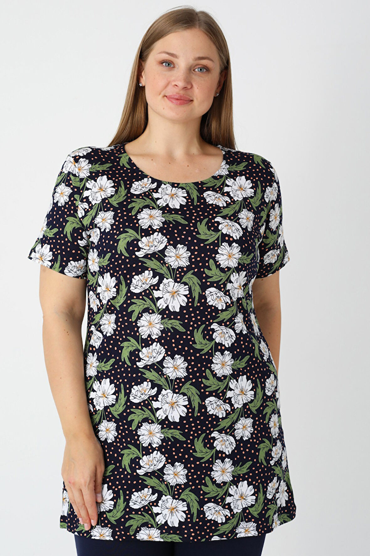 Haki Desenli Kısa Kollu Kadın Büyük Beden Pamuklu T-shirt