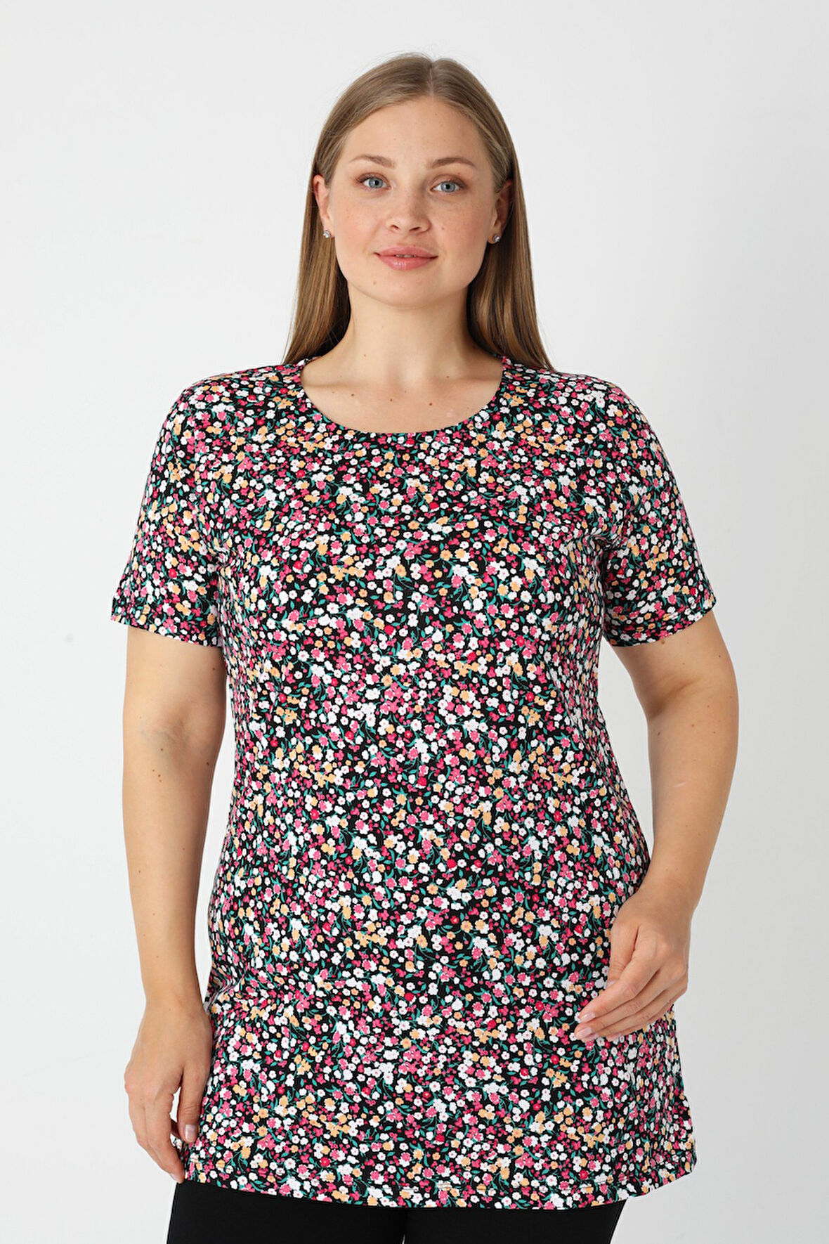 Haki Desenli Kısa Kollu Kadın Büyük Beden Pamuklu T-shirt