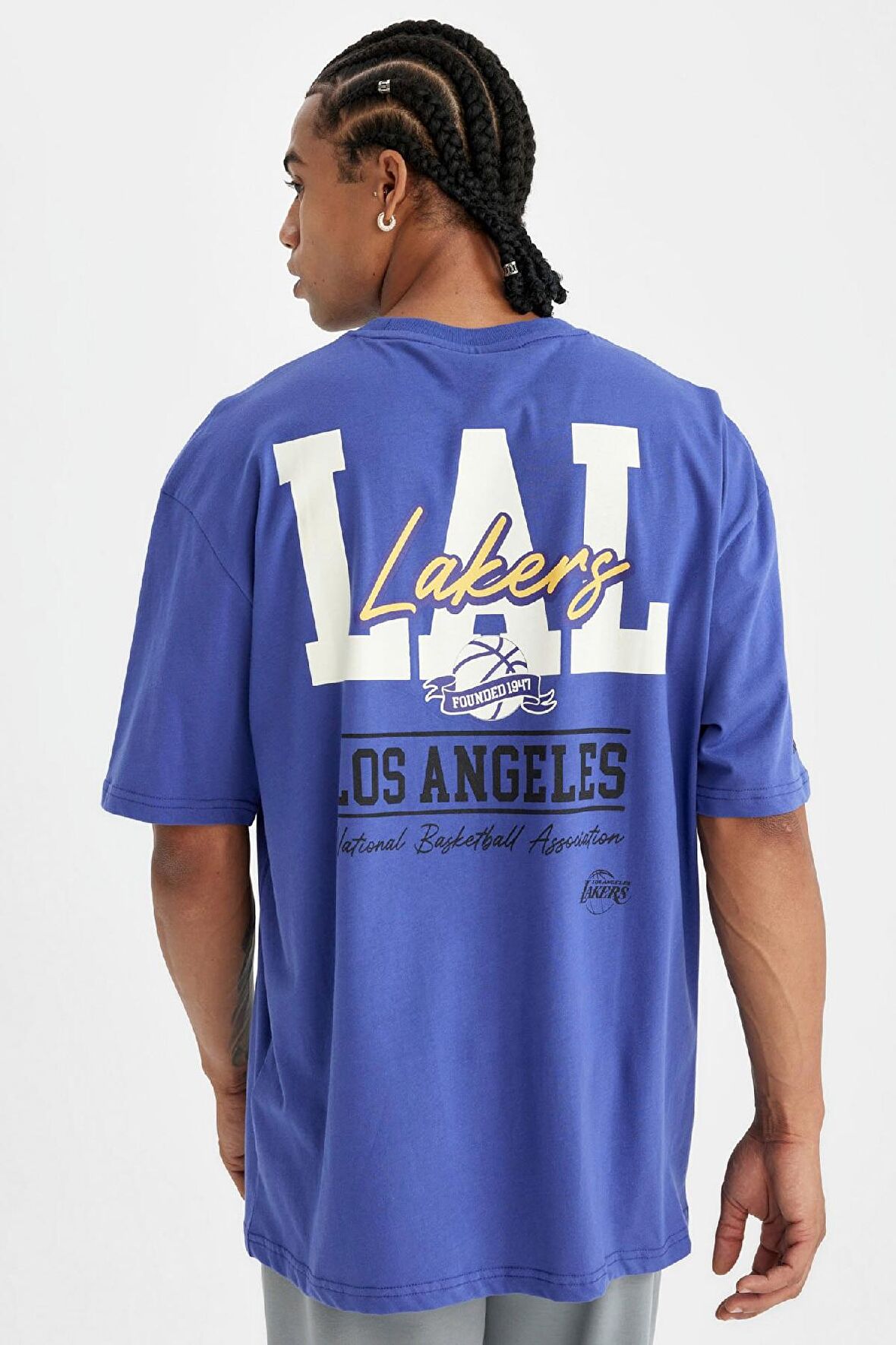DeFactoFit NBA Los Angeles Lakers Oversize Geniş Kalıp Bisiklet Yaka Sırt Baskılı Pamuklu Kısa Kollu Tişört C9256AX24AUPR76