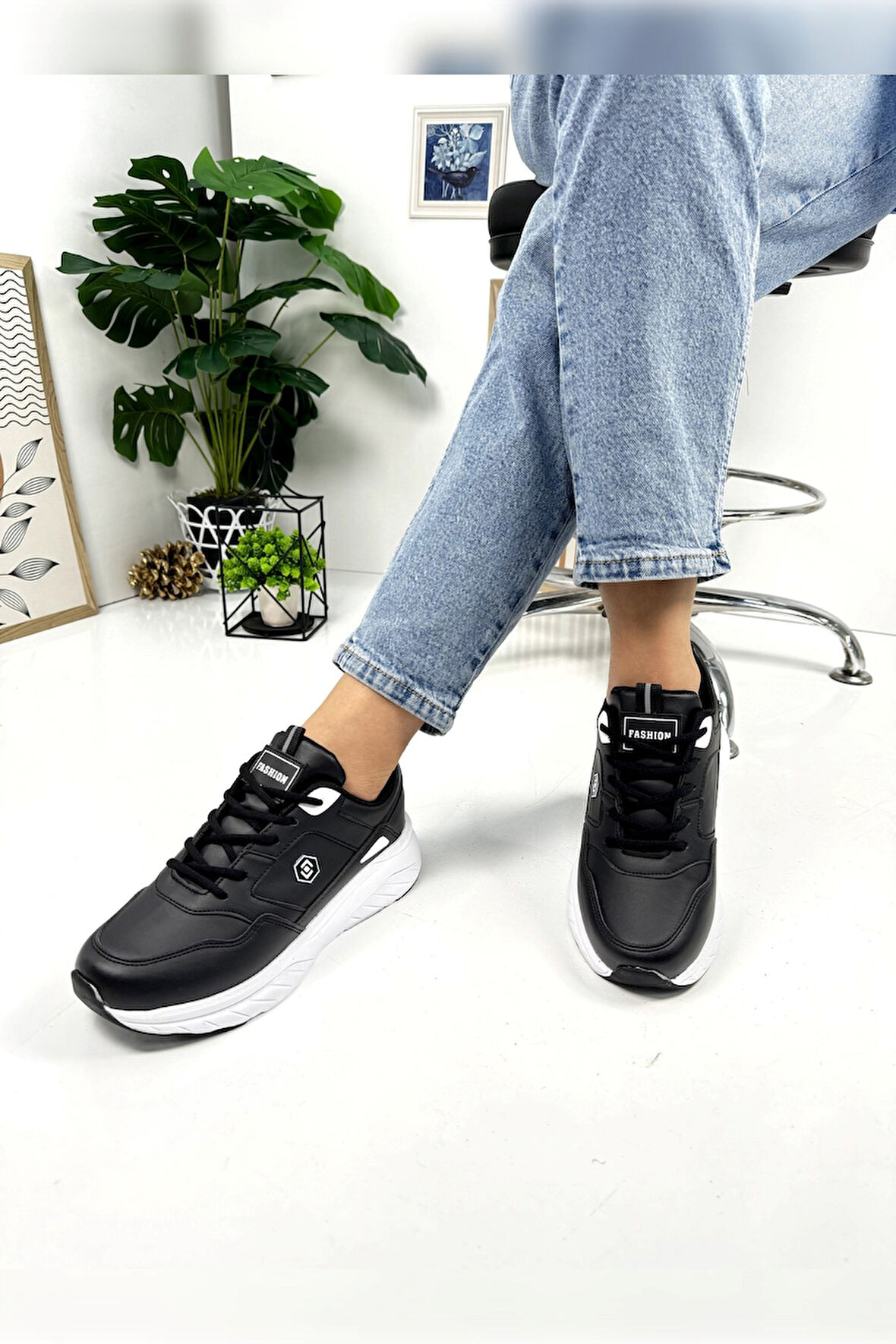 Günlük Kadın Sneaker Bağcıklı Oval Burunlu Kalın Desenli Taban Rahat Hafif Spor Ayakkabı 2110