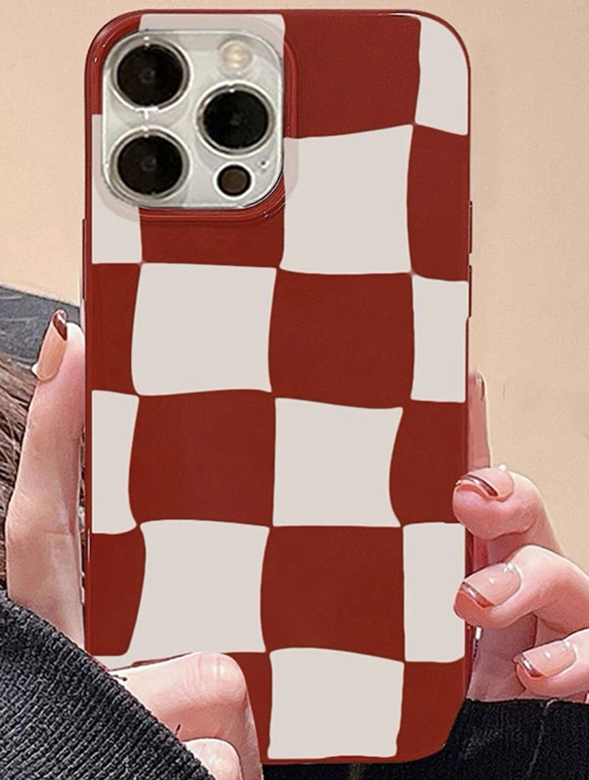 İPHONE 15 UYUMLU DAMA DESENLİ SİLİKON KILIF
