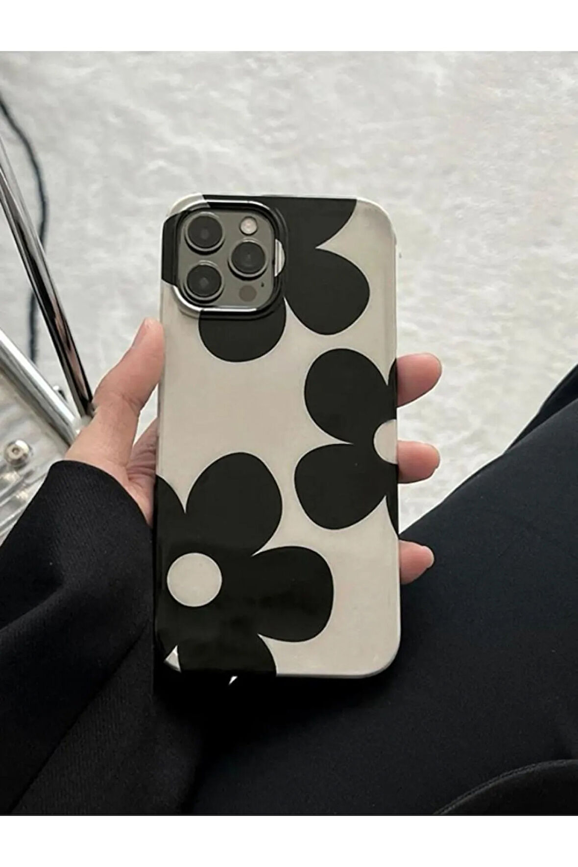 İPHONE 13 UYUMLU ÇİÇEK DESENLİ SİLİKON KILIF