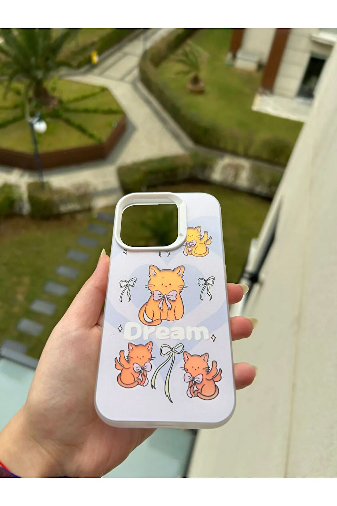İPHONE 15 PRO UYUMLU HOLOGRAMLI DESENLİ KILIF