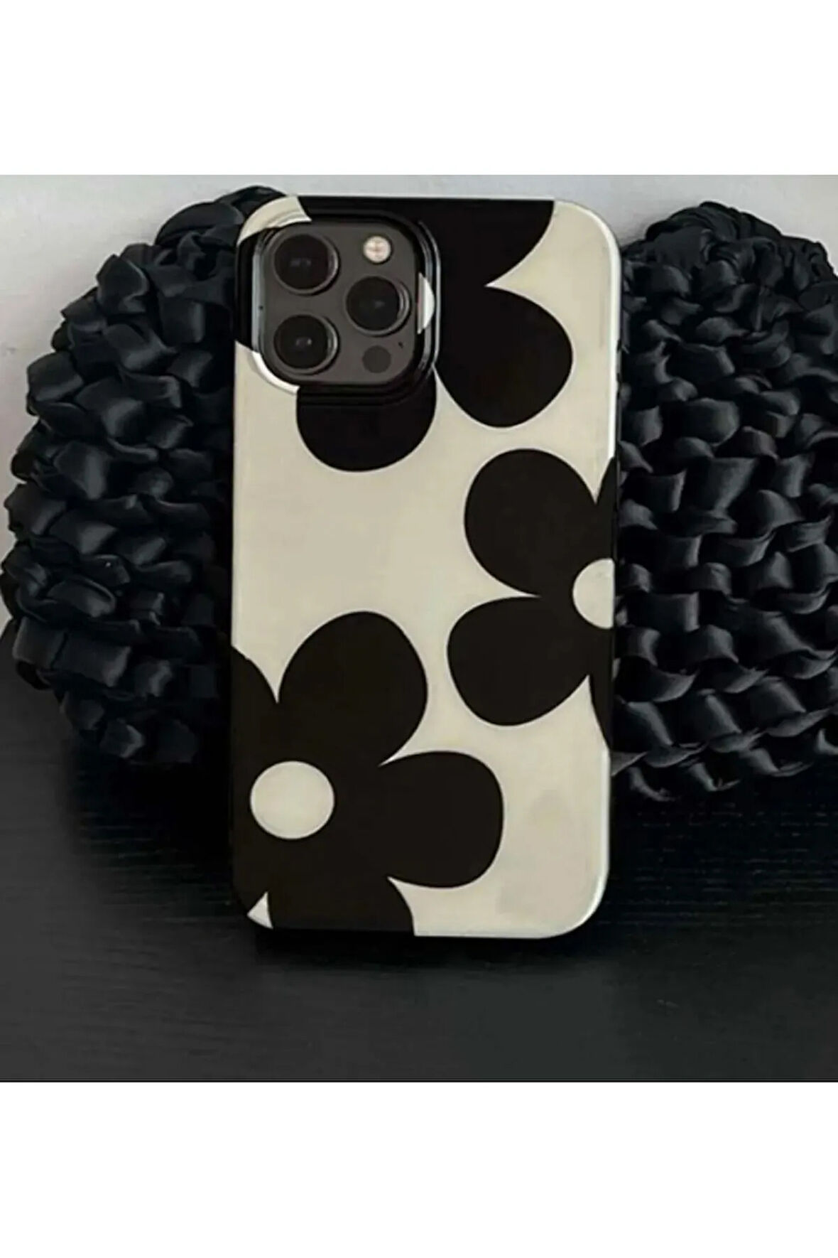 İPHONE 15 PLUS UYUMLU ÇİÇEK DESENLİ SİLİKON KILIF