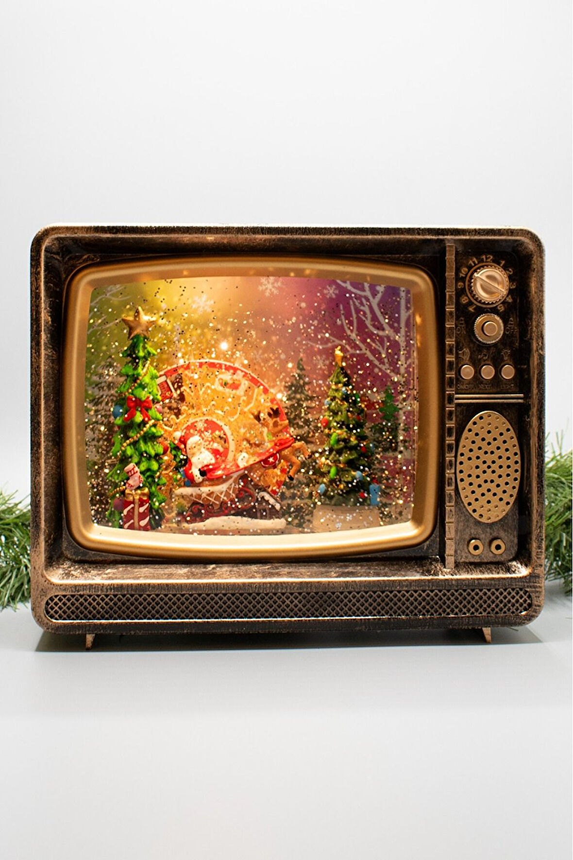 Dekoratif Nostalji Tv Kar Küresi Çam Ağacı Yılbaşı Süsü 20*25 Cm